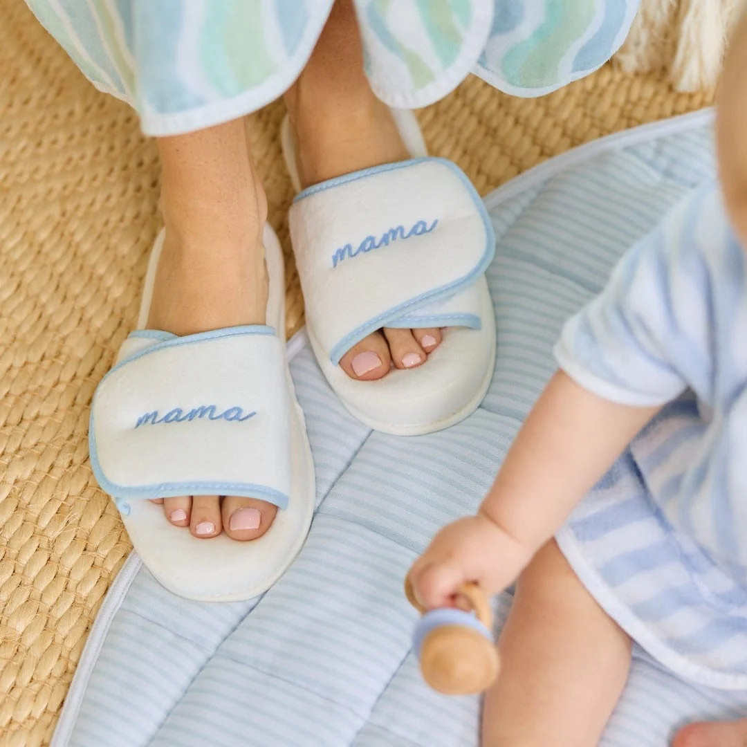 Adjustable Slippers | Weezie Towels