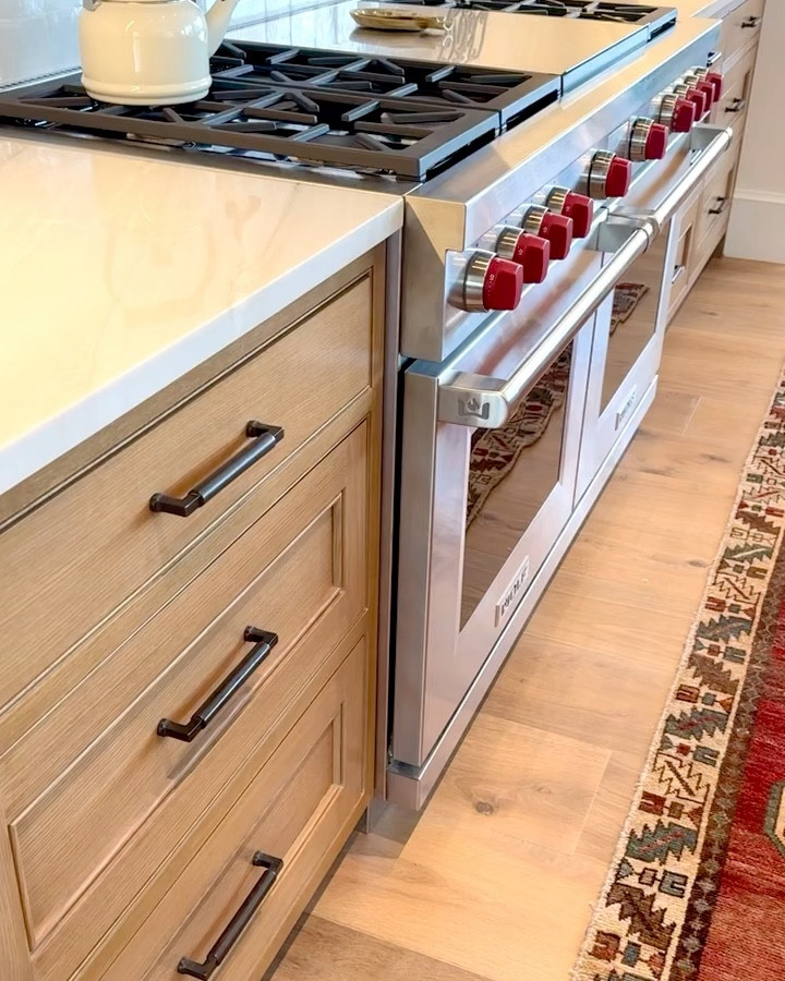 A sneak peek into this warm wood kitchen organization by Graceful Spaces Organizing! Kitchen organization at its best to keep this family streamlined. 
#kitchenorganization #homeorganizing 

#LTKVideo #LTKHome #LTKFamily