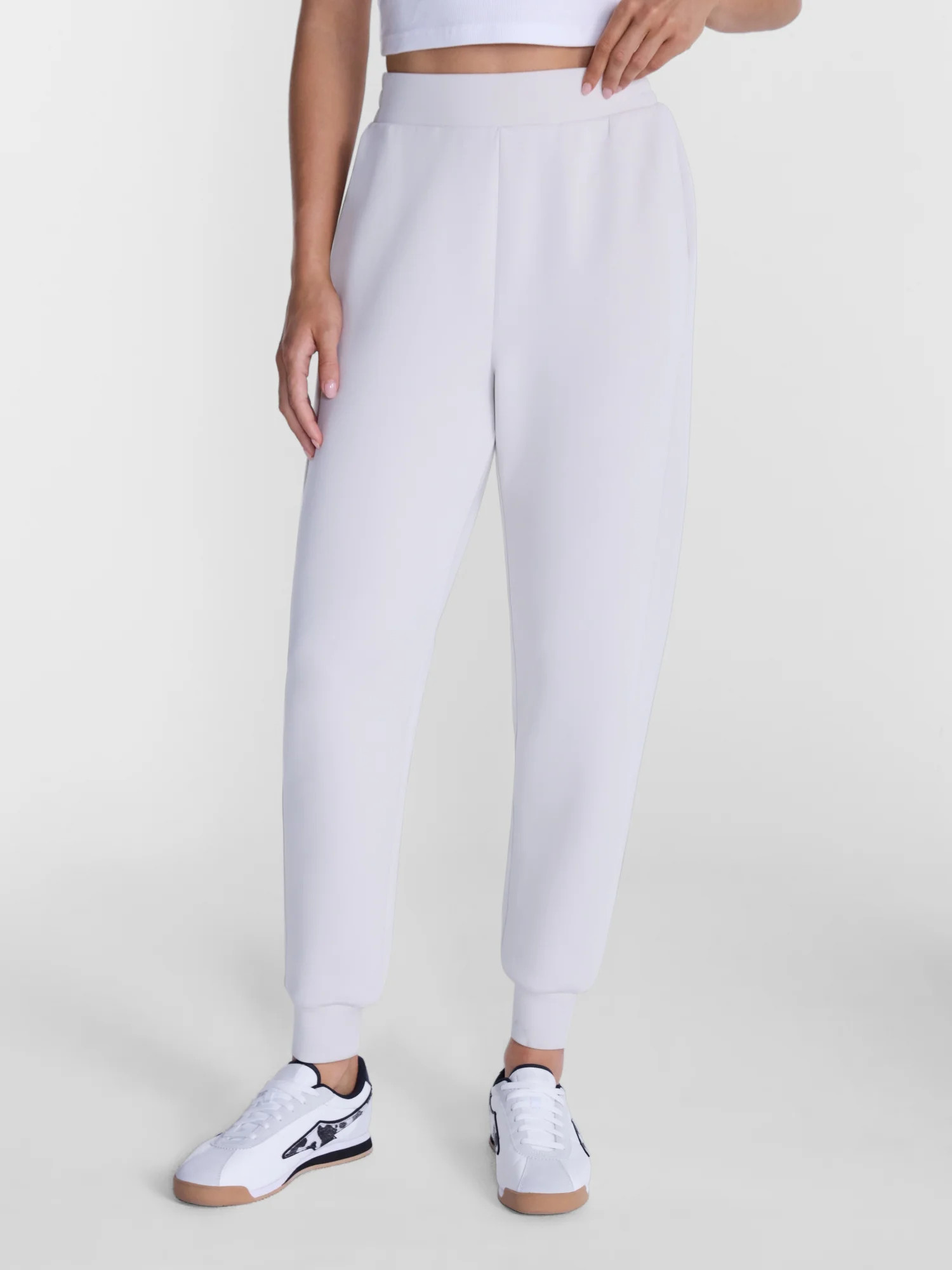 Avia Women's and Women's Plus Scubaknit Joggers, Sizes XS-5X | Walmart (US)