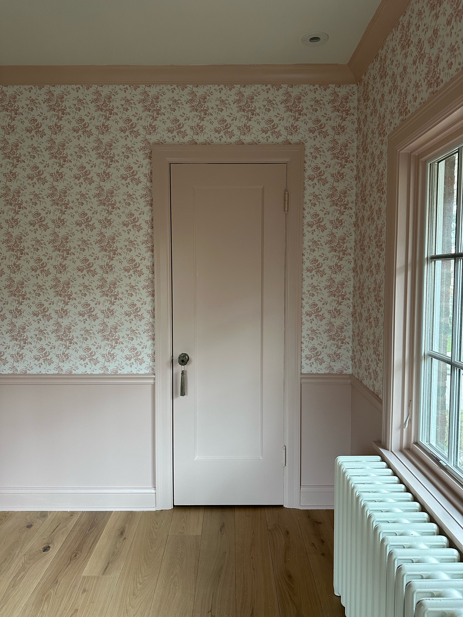 Pink floral wallpaper nursery wallpaper blush wallpaper toile wallpaper 

#LTKhome #LTKbaby