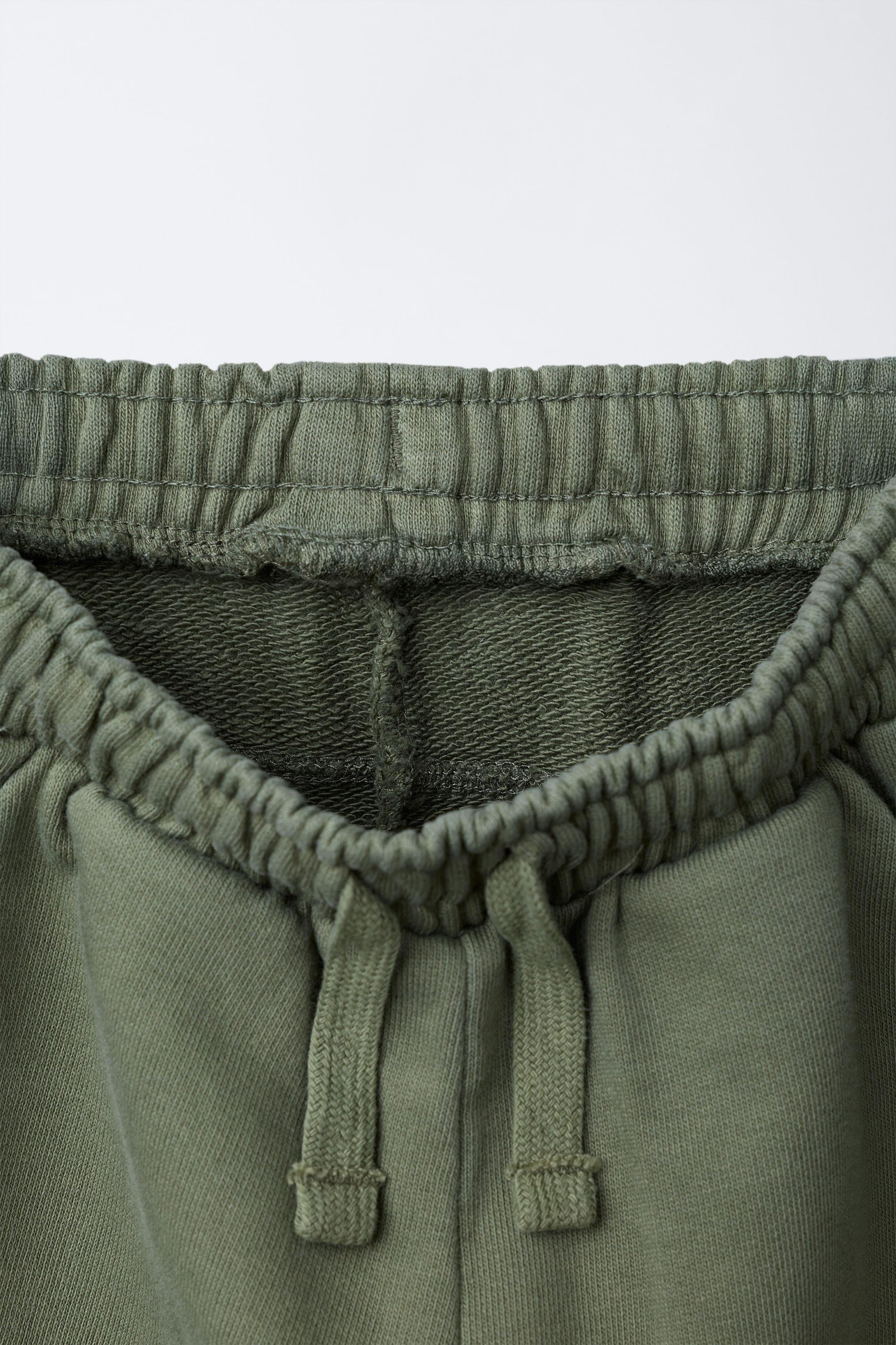 PANTALONI IN FELPA DRITTI CON LOGO | Zara IT