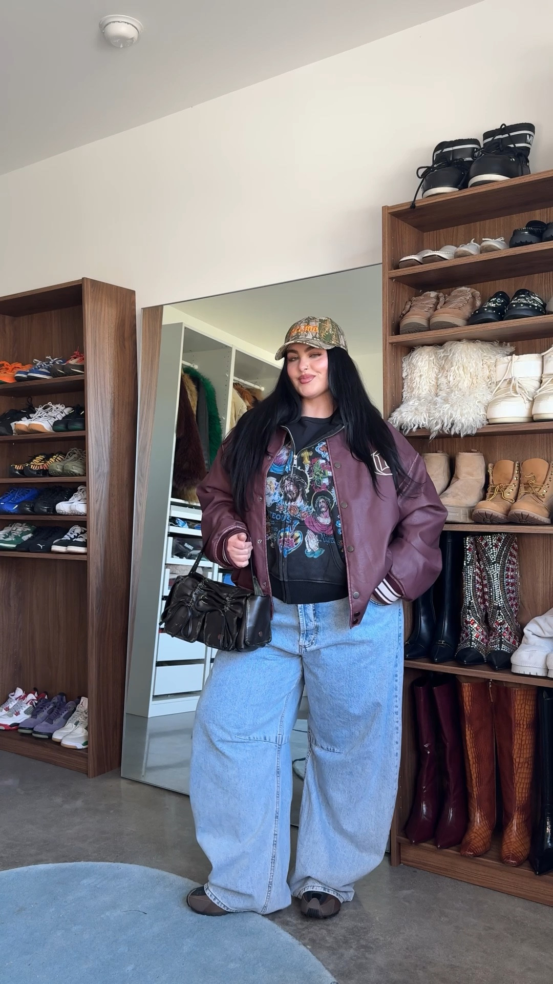 an everyday streetwear look just does it for meeee👩🏻‍🍳💋 

Streetwear, street style, winter outfit, baggy jeans, bomber jacket, curvy outfit 

#LTKPlusSize #LTKSeasonal #LTKStyleTip