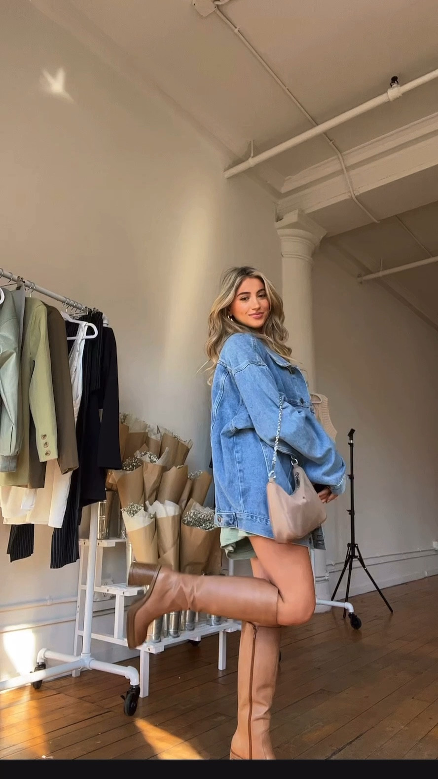 Fall outfit of the day 🍂 oversized denim jacked 

#LTKSeasonal #LTKstyletip #LTKunder100