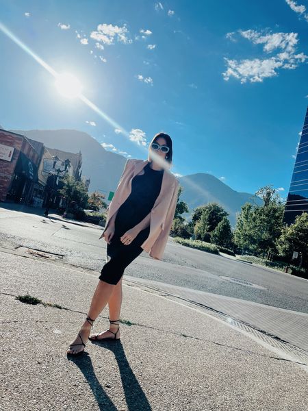 Everyone needs a LBD. Such good basics 