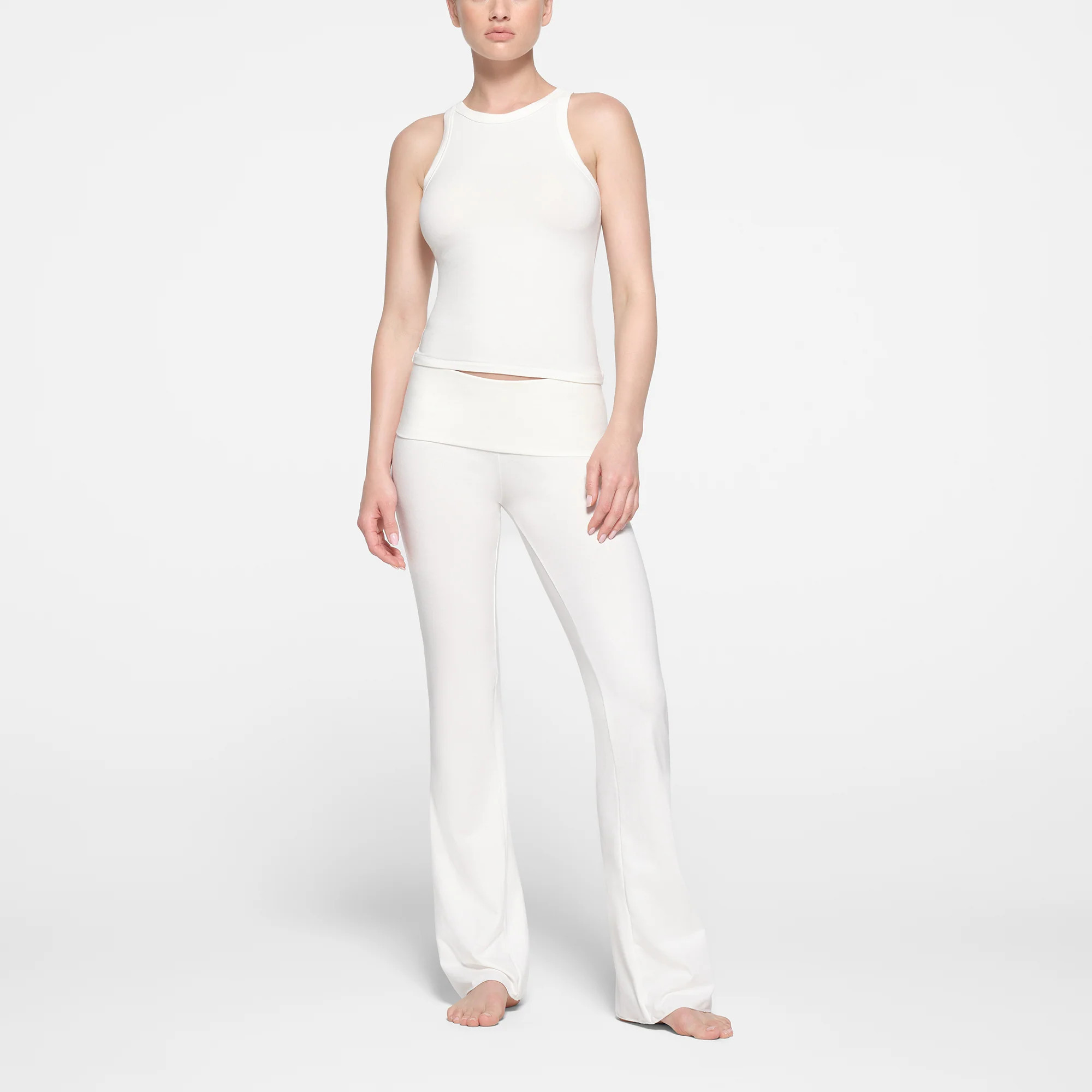 SKIMS Crew Neck Tank Top | White | Small | Cotton Jersey | SKIMS (US)