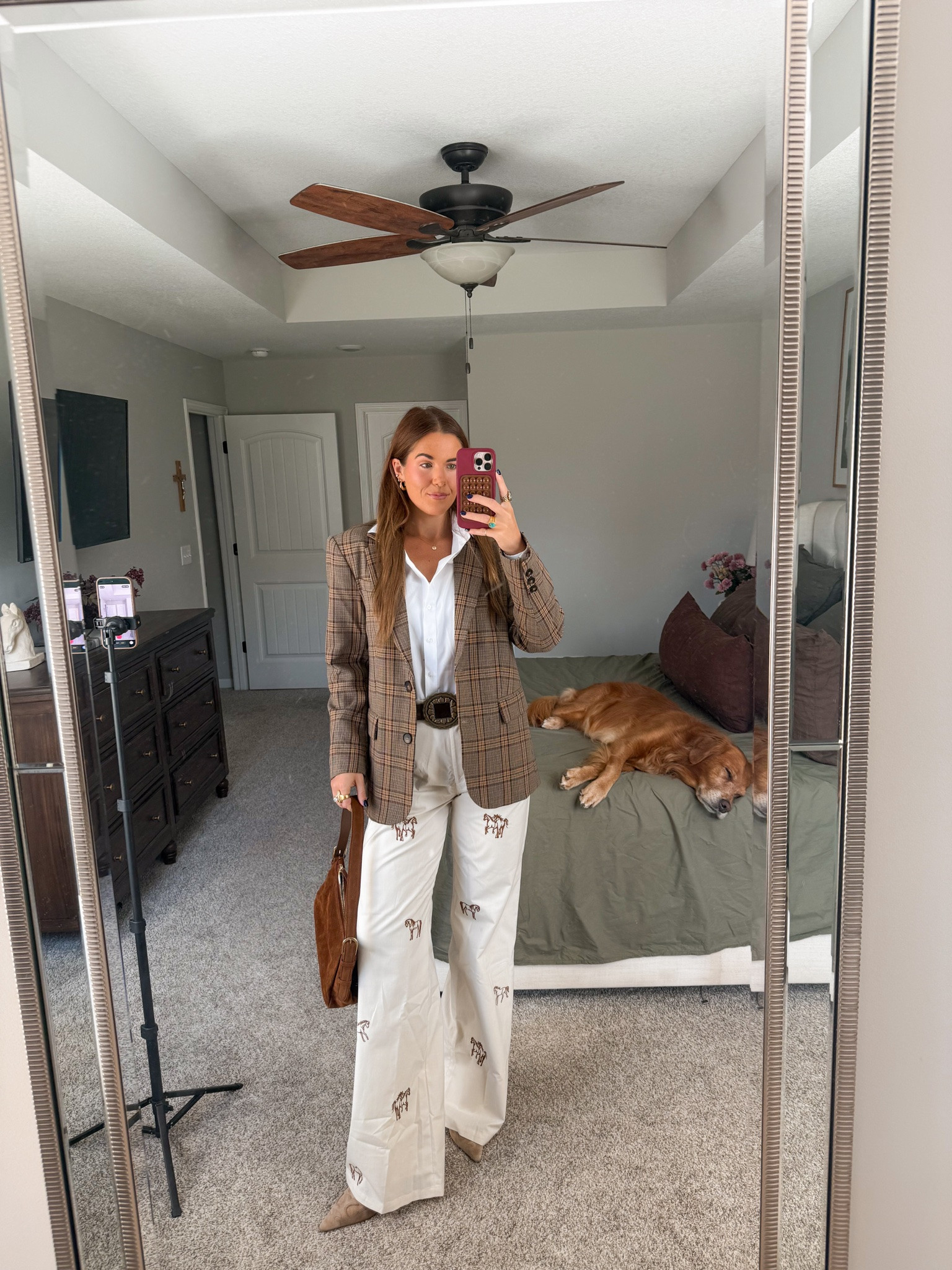 pants in a small (and did custom inseam for extra length!) but i could size down to an XS. blazer in a small. button top true to size 


western office outfits, western chic, cowgirl fashion, fall ouffits, business professional