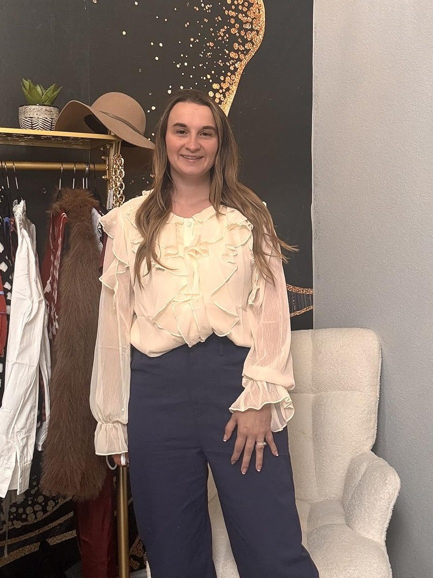 Looking for the perfect dressy top that still feels effortless? This cute long-sleeve find is the answer! Ideal for date night, work, or weekend fun. It's an instant outfit maker! Tap to shop this must-have top! #LongSleeveTop #DressyTop #FashionFinds #OOTD #ShopTheLook #StyleInspo #NewArrivals #DateNightOutfit

#LTKSeasonal #LTKSaleAlert #LTKStyleTip