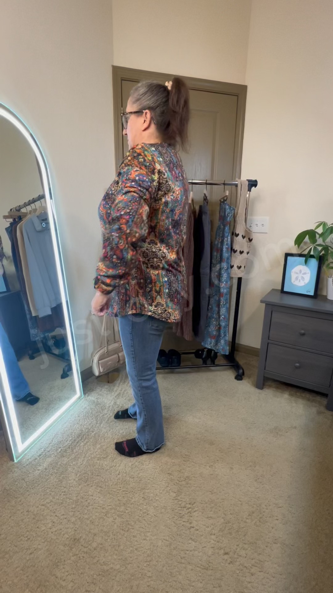 Zeagoo Long Sleeve Henley Top. It is soft, breathable, and flattering with a loose-fit tunic style. Perfect for casual days, office wear, or layering in cooler weather.

#zeagoo #workwear #henleytop #fallfashion #tunictop #everydaystyle #fashionfinds 

 