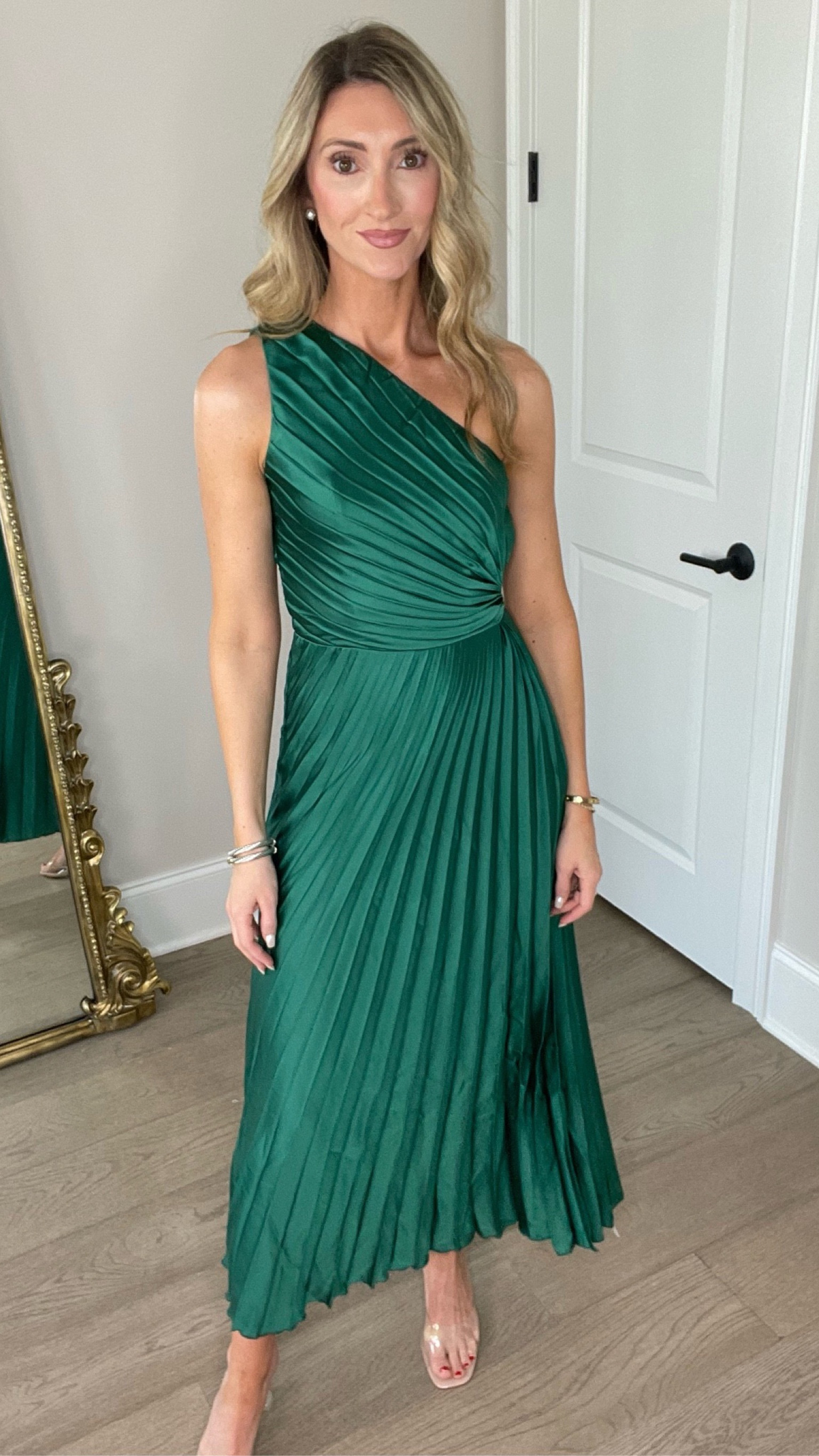 Your favorites this month! Abercrombie holiday party dress! 

#LTKSeasonal #LTKHoliday