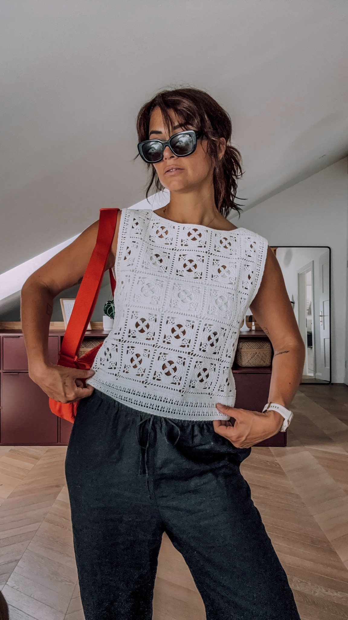 Schwarz-Weiß kann ich einfach gut – aber heute mit einem Farbklecks.❤️

#LTKdeutschland #LTKsummer #LTKeurope