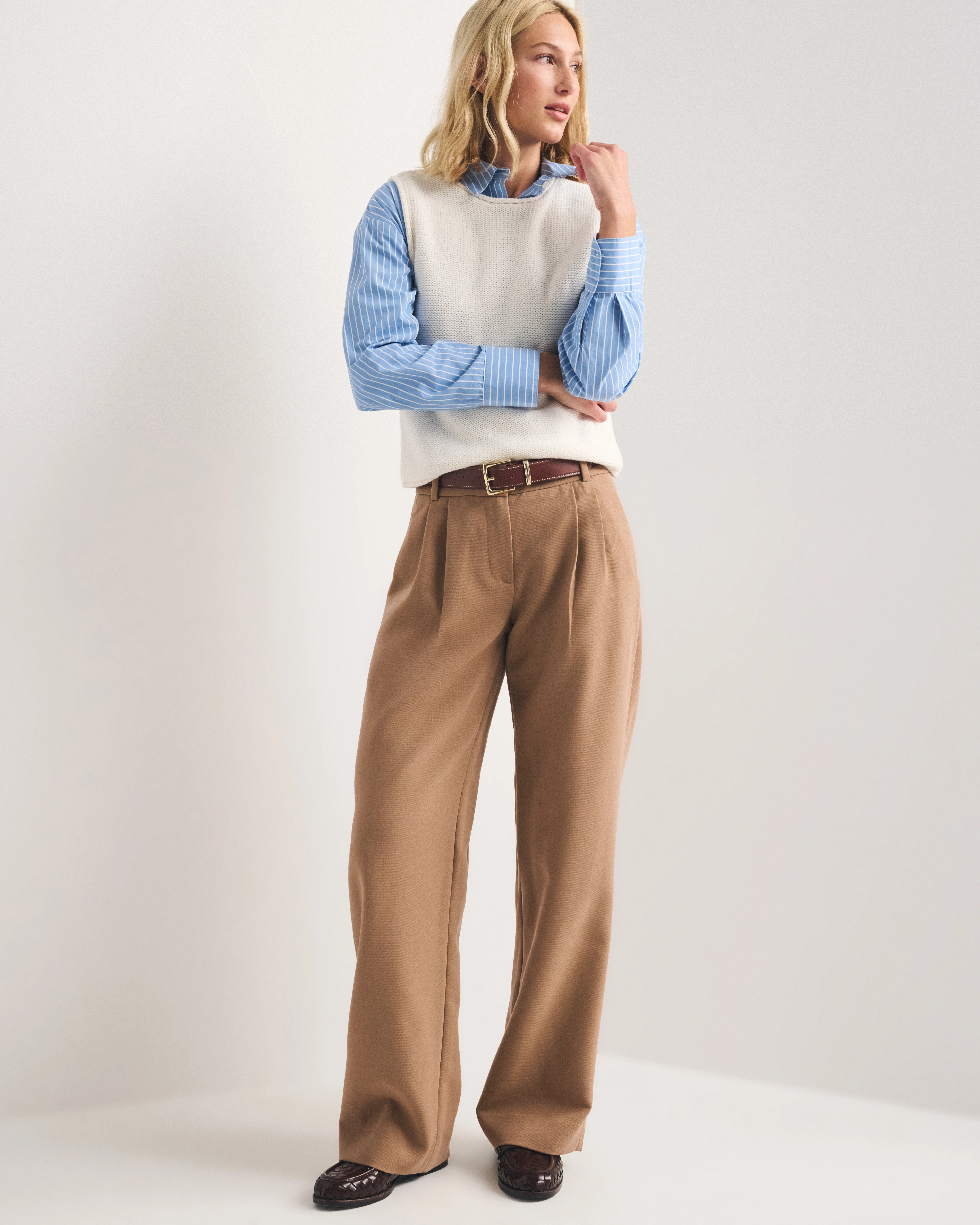 A&F Sloane Low Rise Tailored Wide Leg Pant | Abercrombie & Fitch (US)