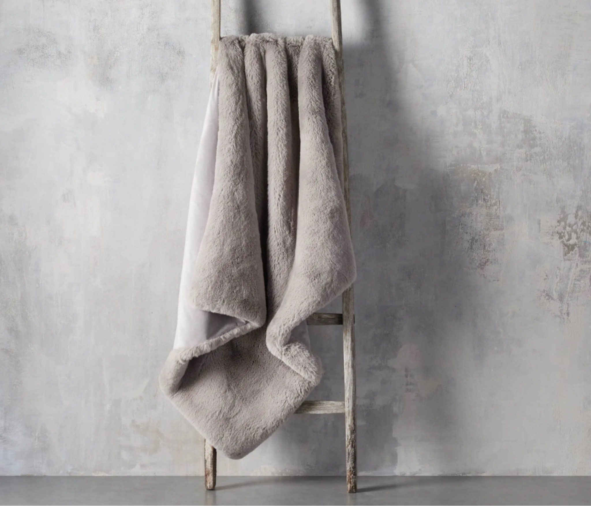 $20 off 🎉

Faux Fur Rabbit Throw bedding home decor bedroom throw blanket faux fur fluffy neutral

#LTKSaleAlert #LTKHome #LTKFallSale