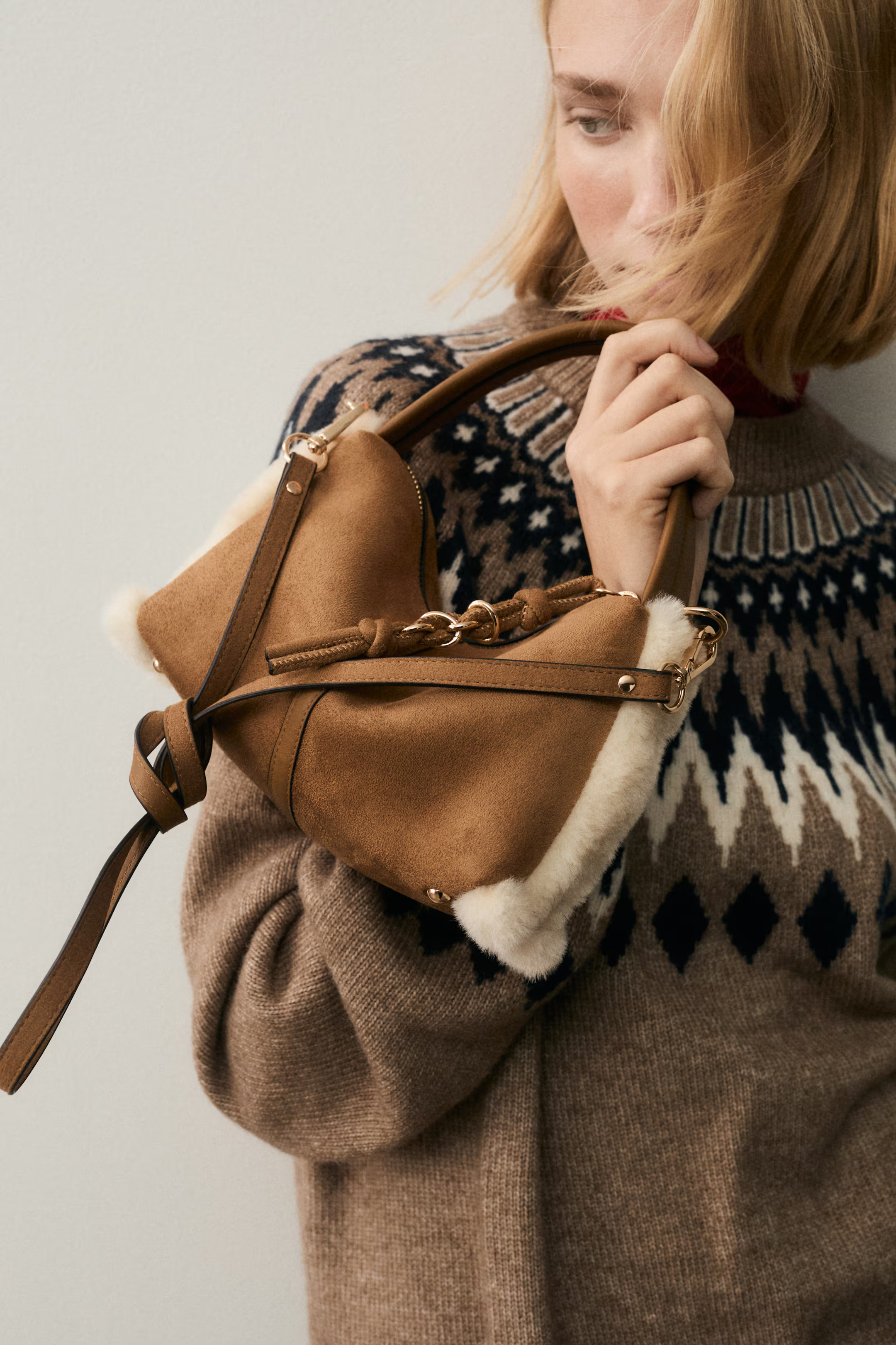 Crossbody bag | H&M (UK, MY, IN, SG, PH, TW, HK)