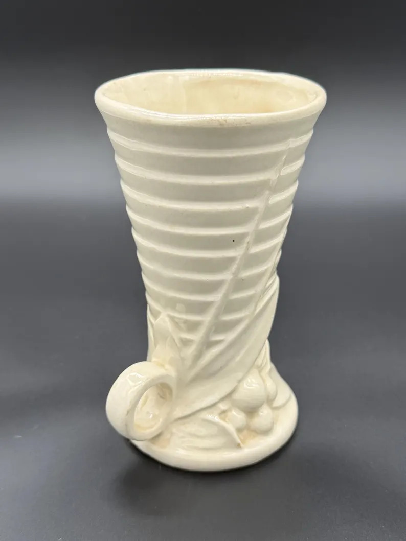 Vintage | 1950s | Mccoy | Pottery | Ivory | Beige | Berrys and Leaves | 6” X 3.5” | Vase - Et... | Etsy (US)