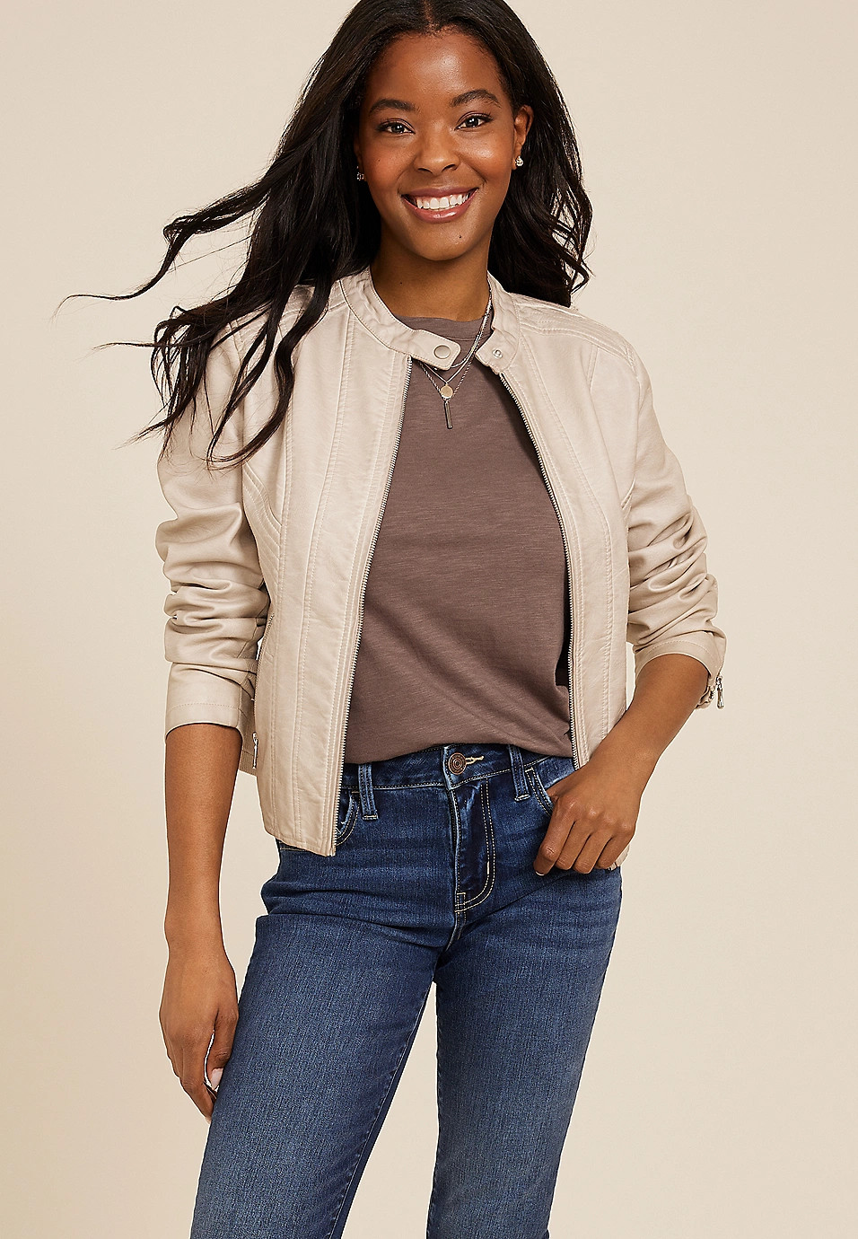 24/7 Dawson Crew Neck Tee | Maurices