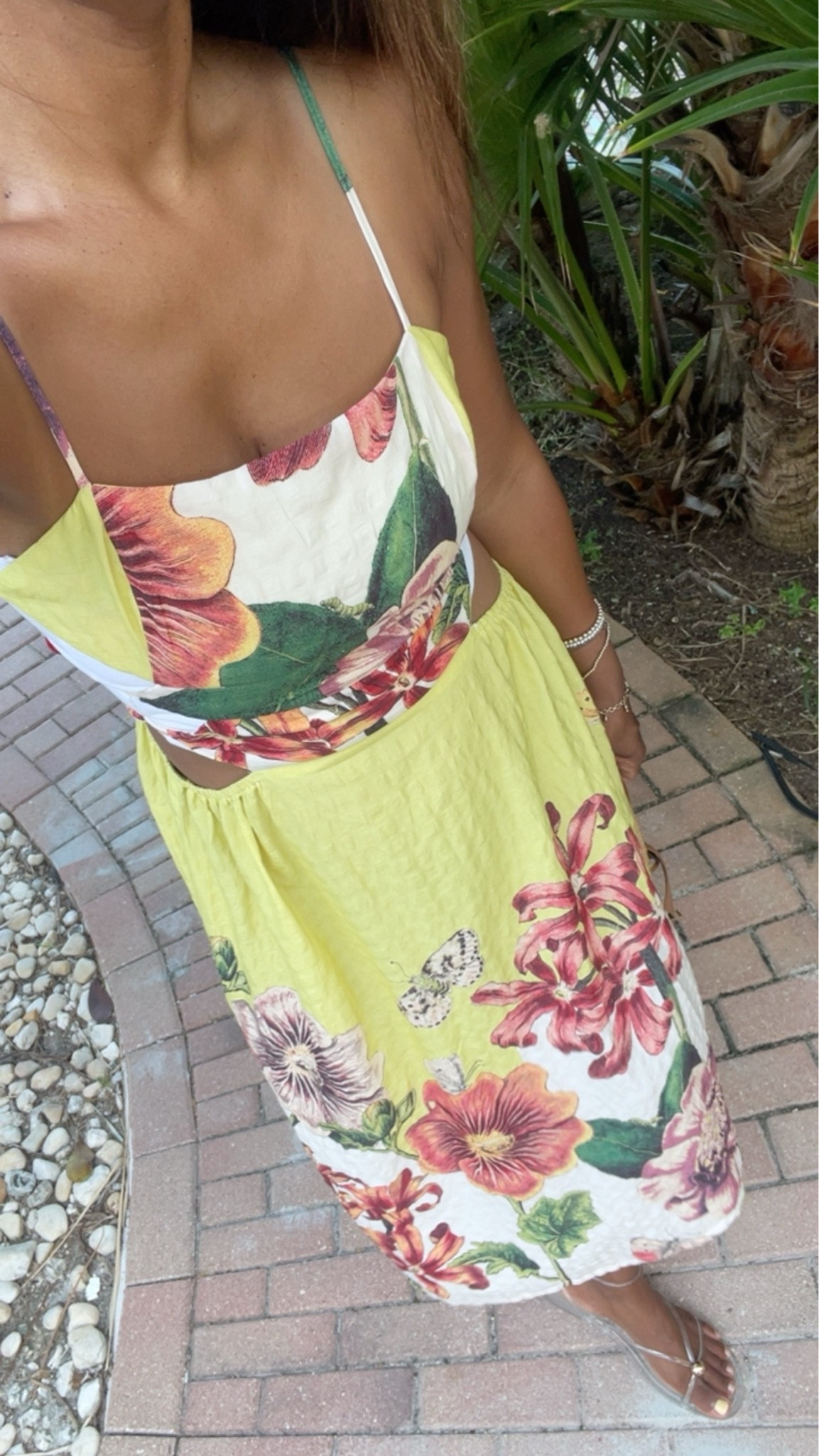 Wearing a small in the dress. I had to wear a tube top because the top of the dress was a bit smaller on the sides

#LTKgrwm #LTKootd #LTKOver40
