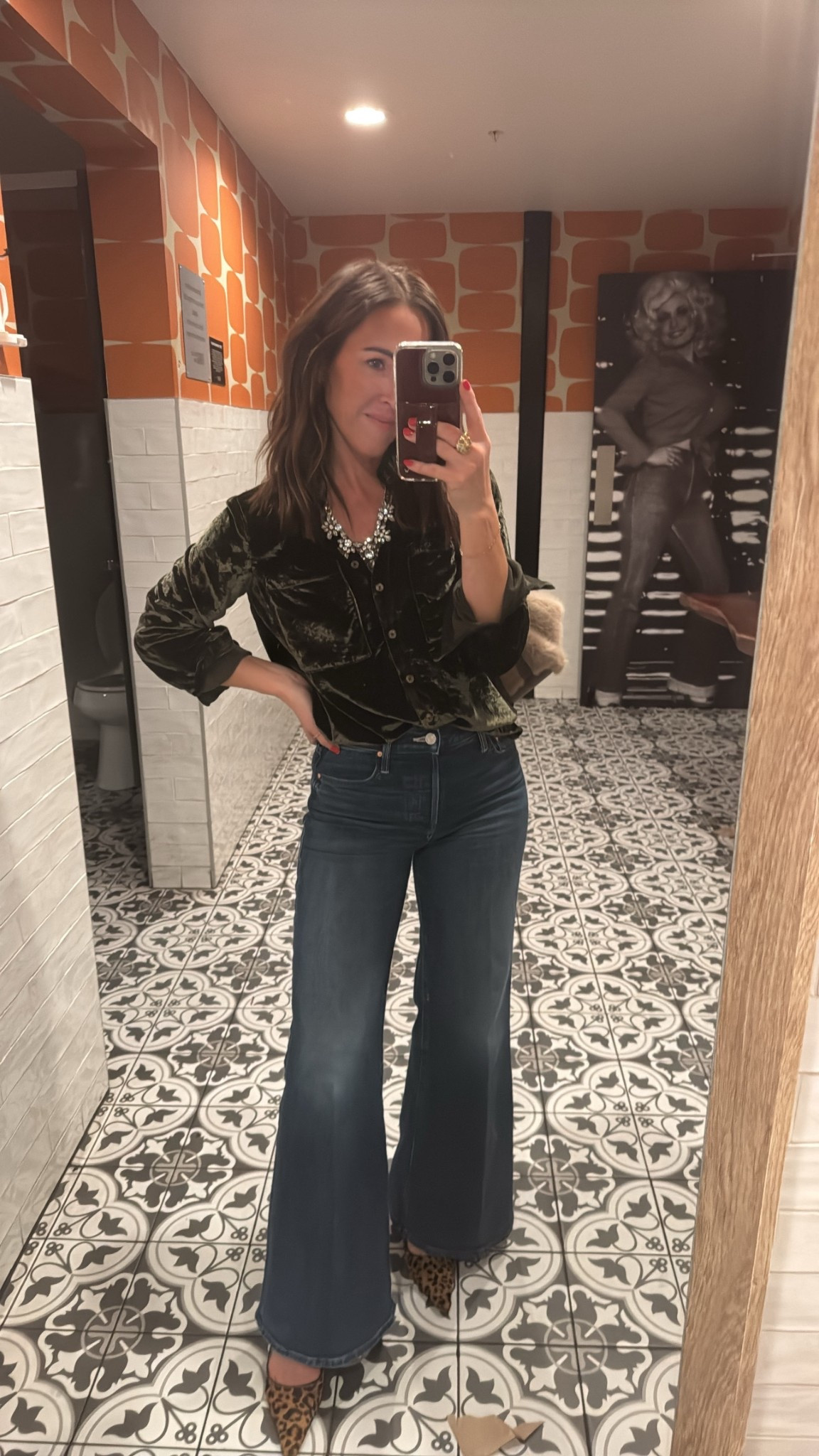 Tonight’s outfit for girls night. 
XS velvet top in olive green 
Jeans tts, 25 regular 

#LTKHoliday #LTKOver40 #LTKSeasonal