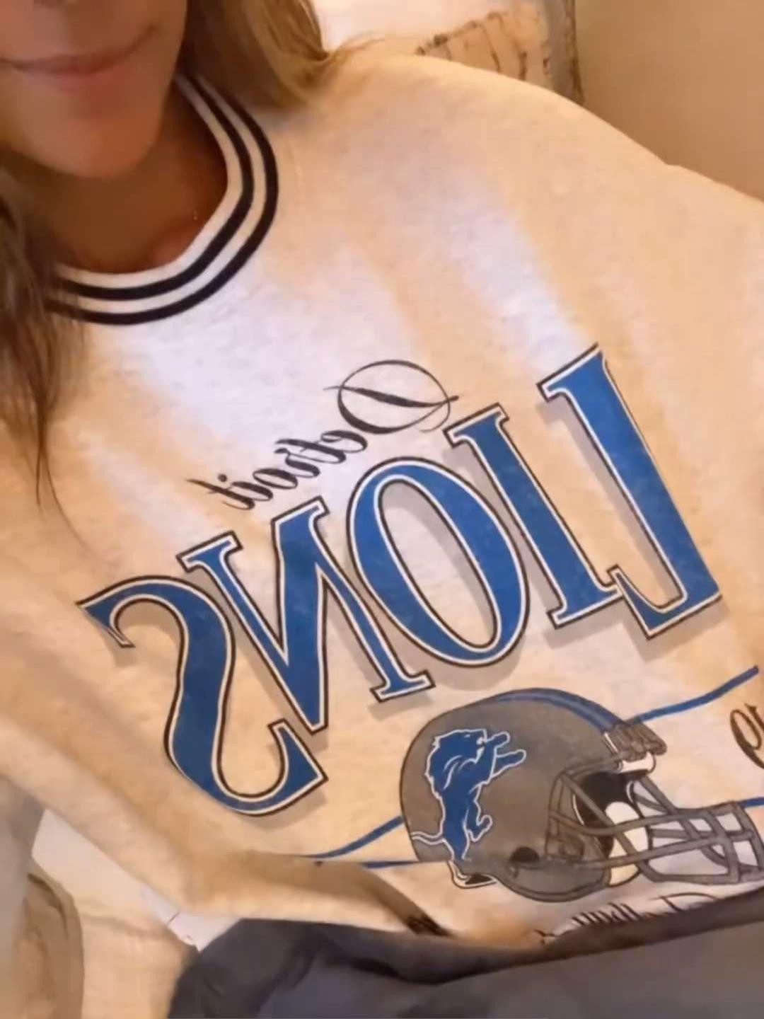 The coziest sweatshirt for Sunday football 💙 

 #LTKSeasonal #LTKFindsUnder100 #LTKStyleTip