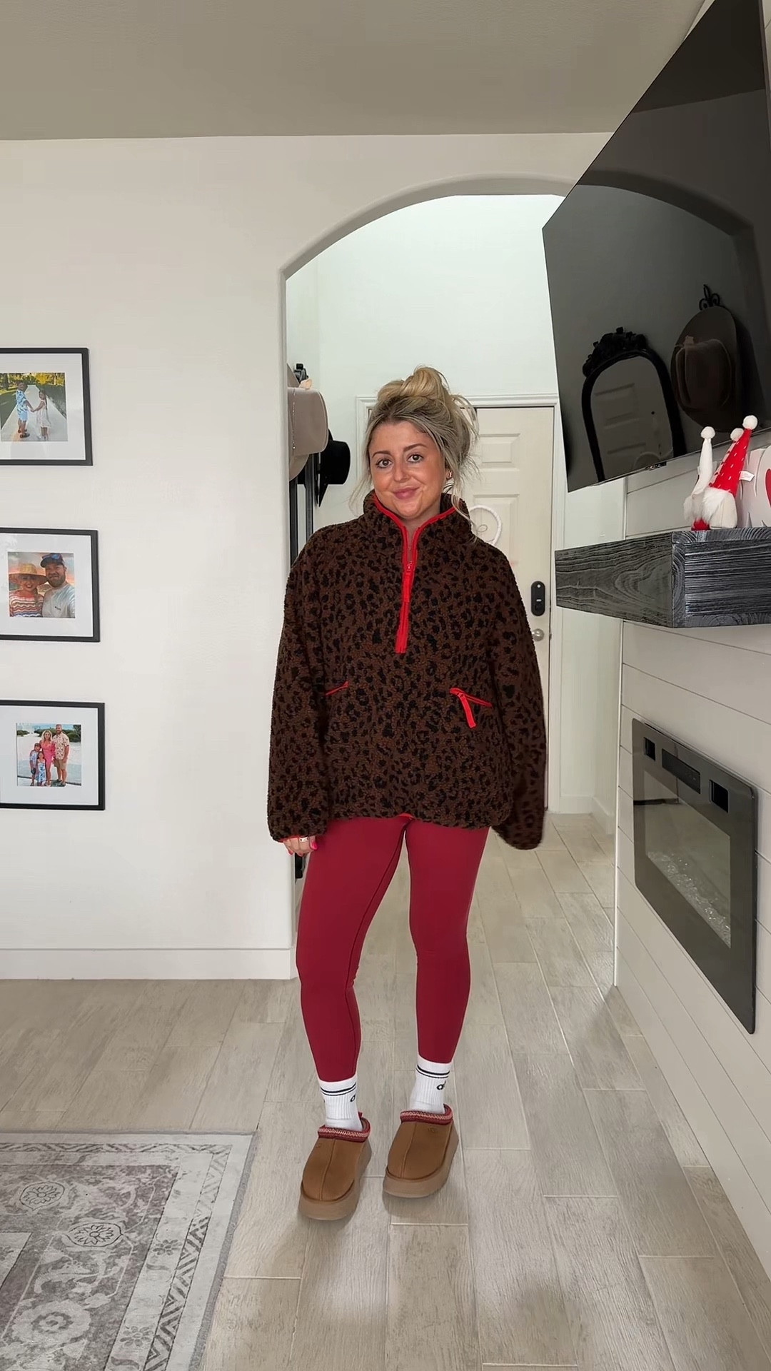 Comfy cute outfit
Fleece large 
Leggings small
Uggs tts

#LTKootd