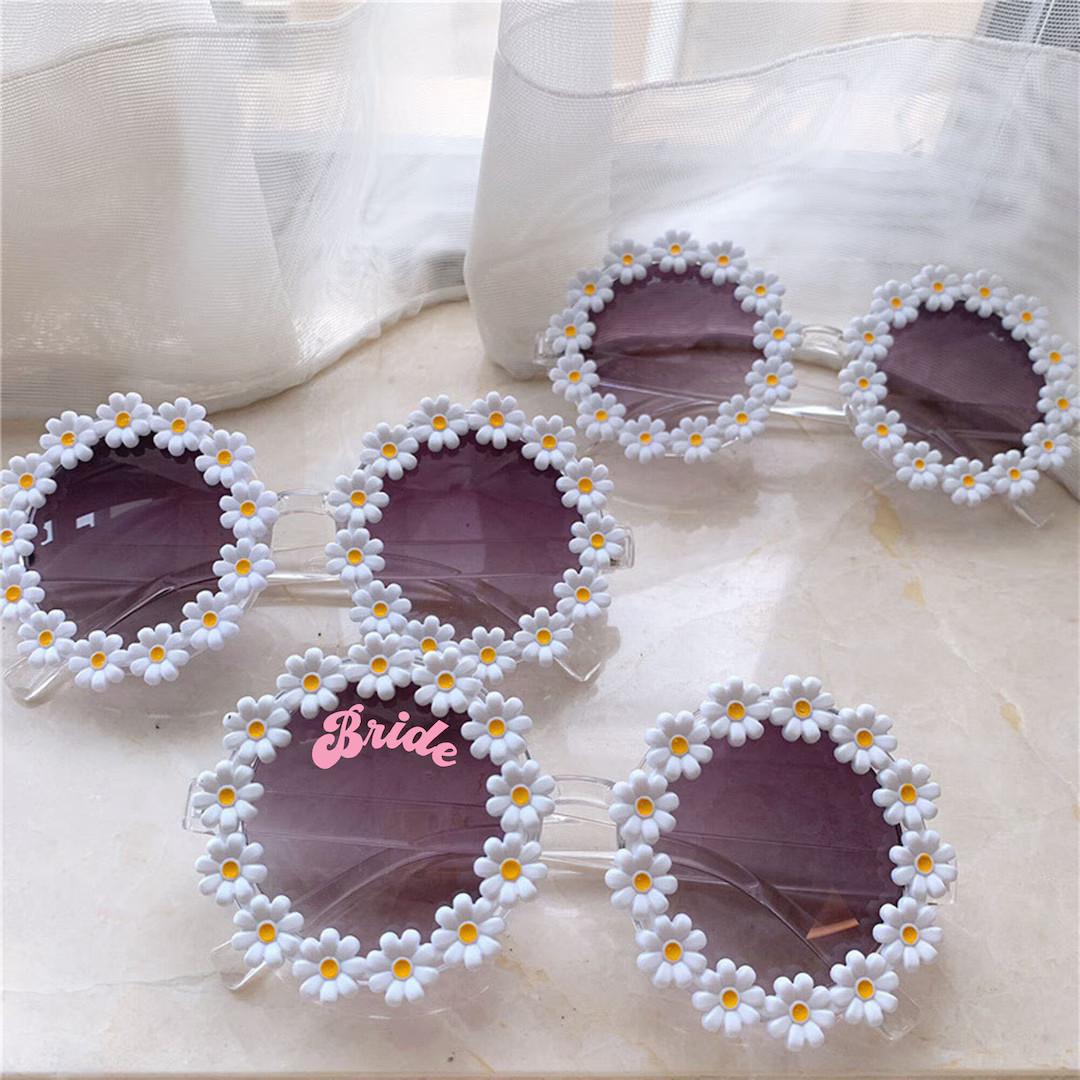Personalized Daisy Sunglasses,Flower Girl Sunglasses,Brides, Bridesmaids, Beach, Bachelorette, Pa... | Etsy (US)