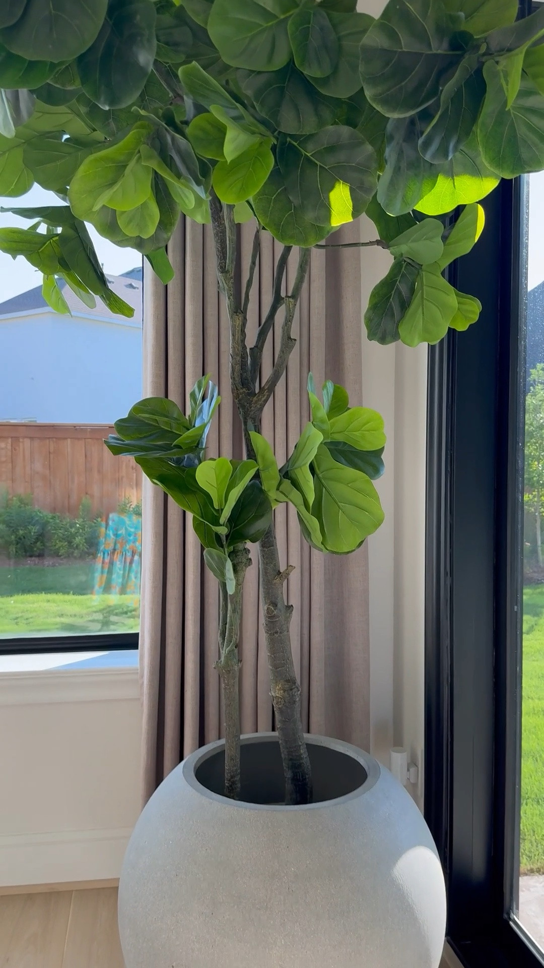 Hey loves! 🌸✨ Just linked my fiddle leaf fig tree and these adorable planters that are giving me all the cozy vibes! 🪴🤍 Perfect for refreshing your space and adding that fresh, inviting energy. Check them out—let’s bring that lush, homey feel to your corners! 🫶🏽

#LTKSaleAlert #LTKHome #LTKStyleTip