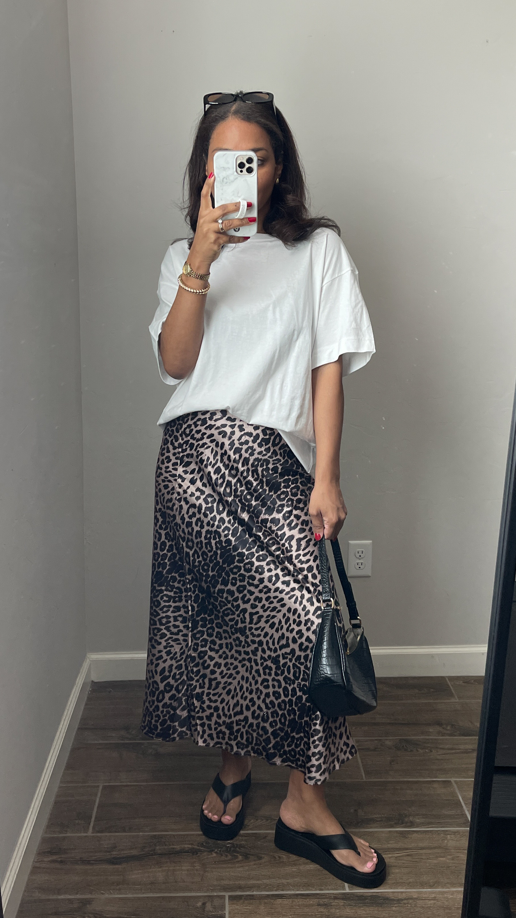 Today’s OOTD! Small in tops. Medium typically in sweaters. Pants are size small or 4, jeans are a size 27 regular 
Outfit of the day, OOTD, outfit details 

#LTKWatchNow #LTKStyleTip #LTKFindsUnder50