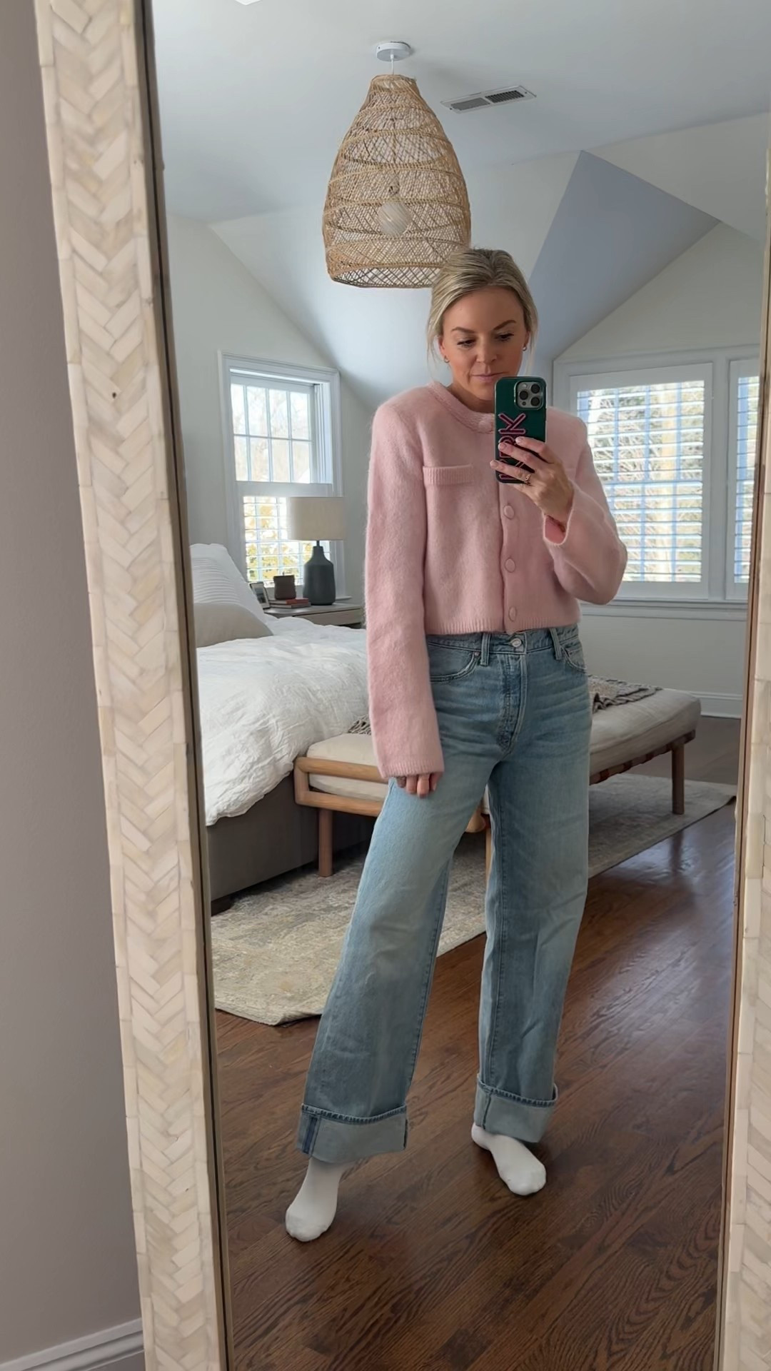 Channeling spring and warmer days  💗 wearing a small cardigan and would be cute for Valentines // 26R jeans, tts 