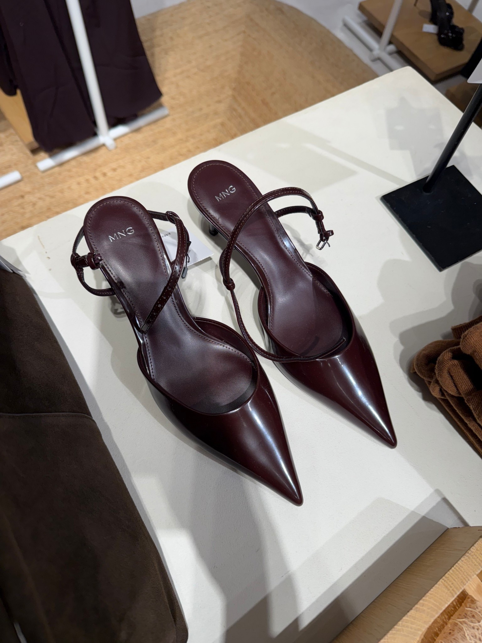 Slingback brown heels🤎
Tags: mango partywear festive party night out Christmas Day outfit burgundy trending style winter 

#LTKshoes #LTKfestive #LTKpartywear