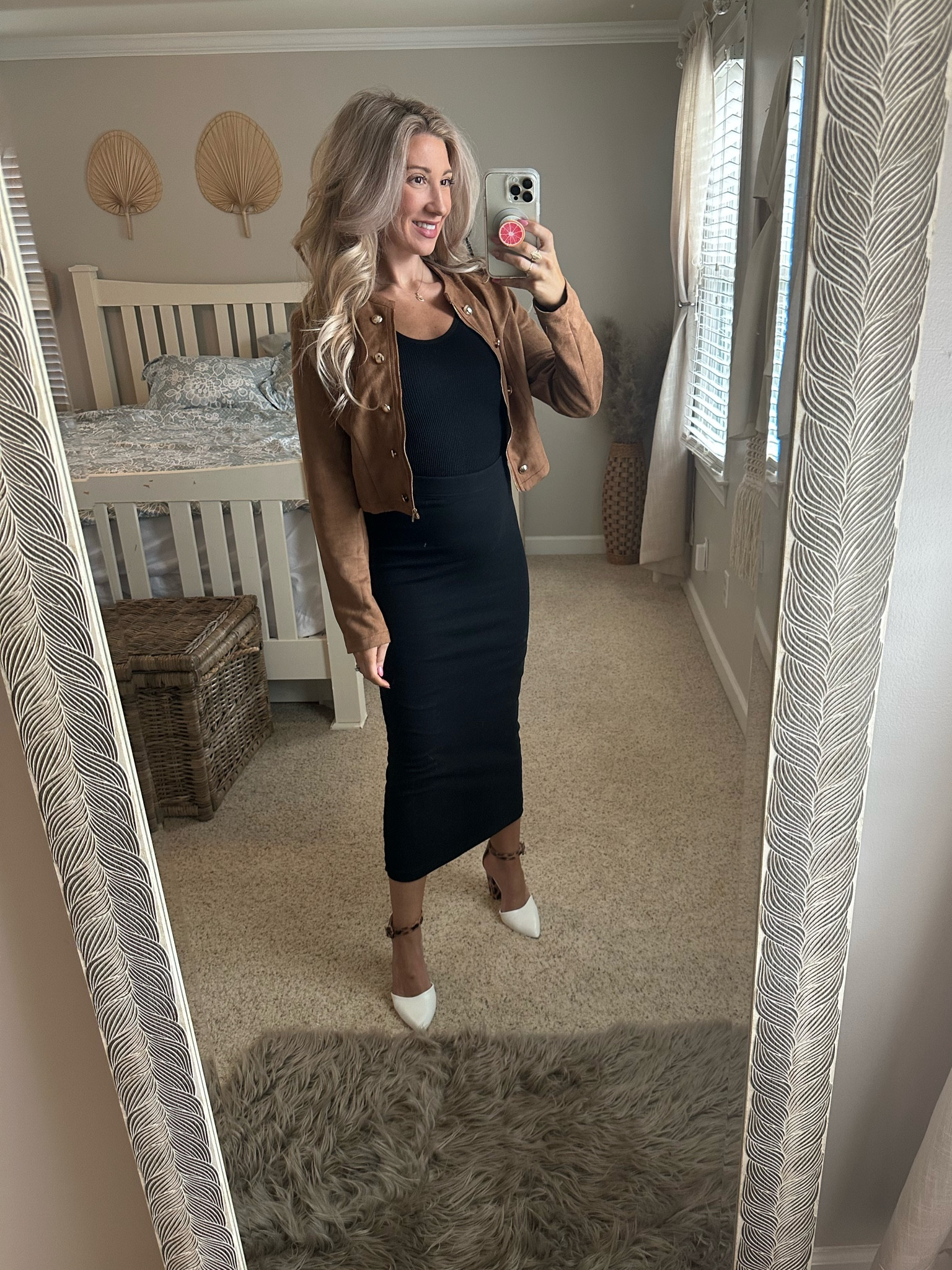 Holiday look for thanksgiving for Christmas!! Loving this cropped suede jacket and pencil skirt. All from SheIn & Amazon 

#LTKHoliday #LTKbump #LTKtravel