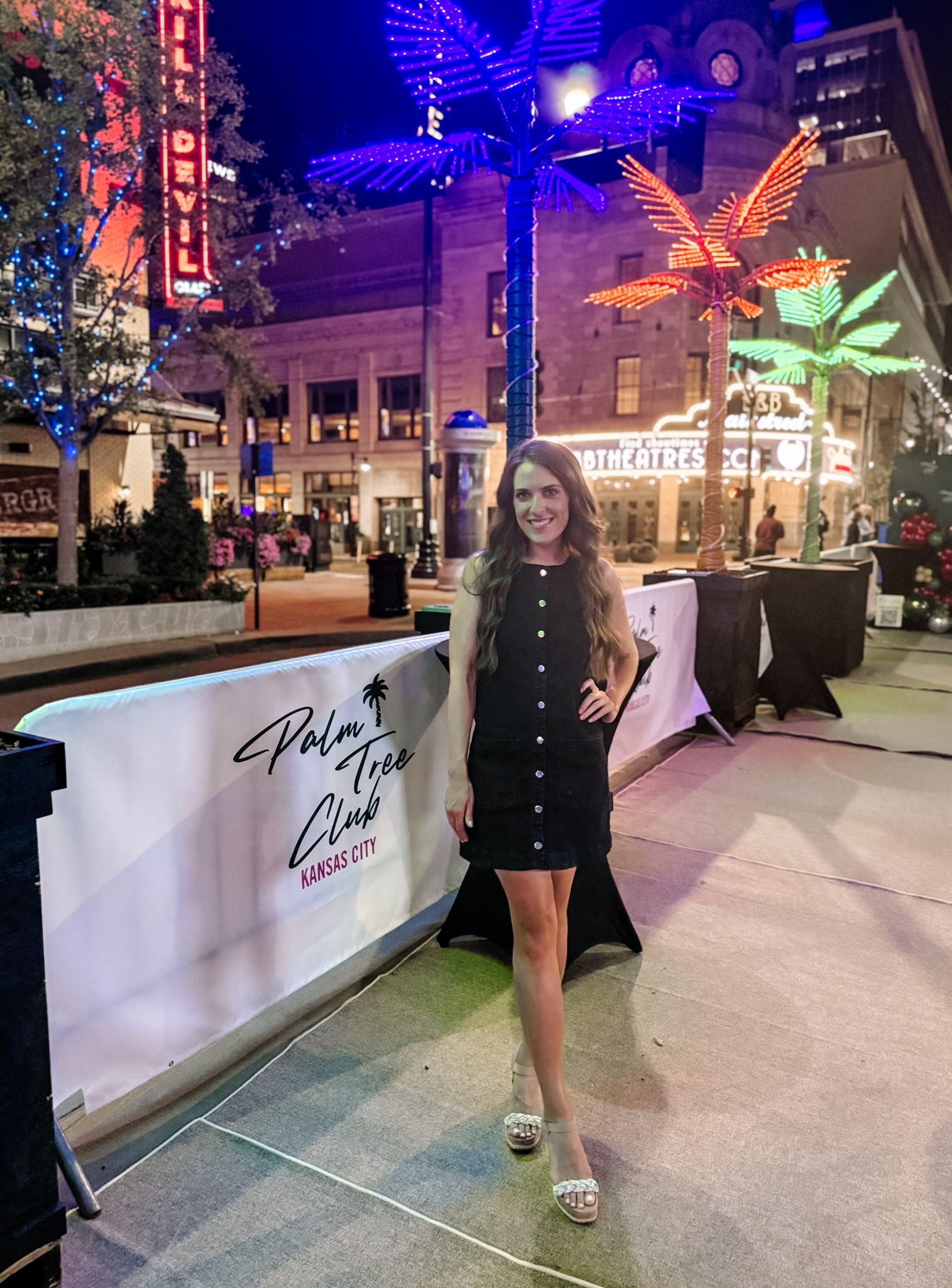 Amazon denim dress!! The best dress. 

#LTKFindsUnder50 #LTKSeasonal #LTKStyleTip