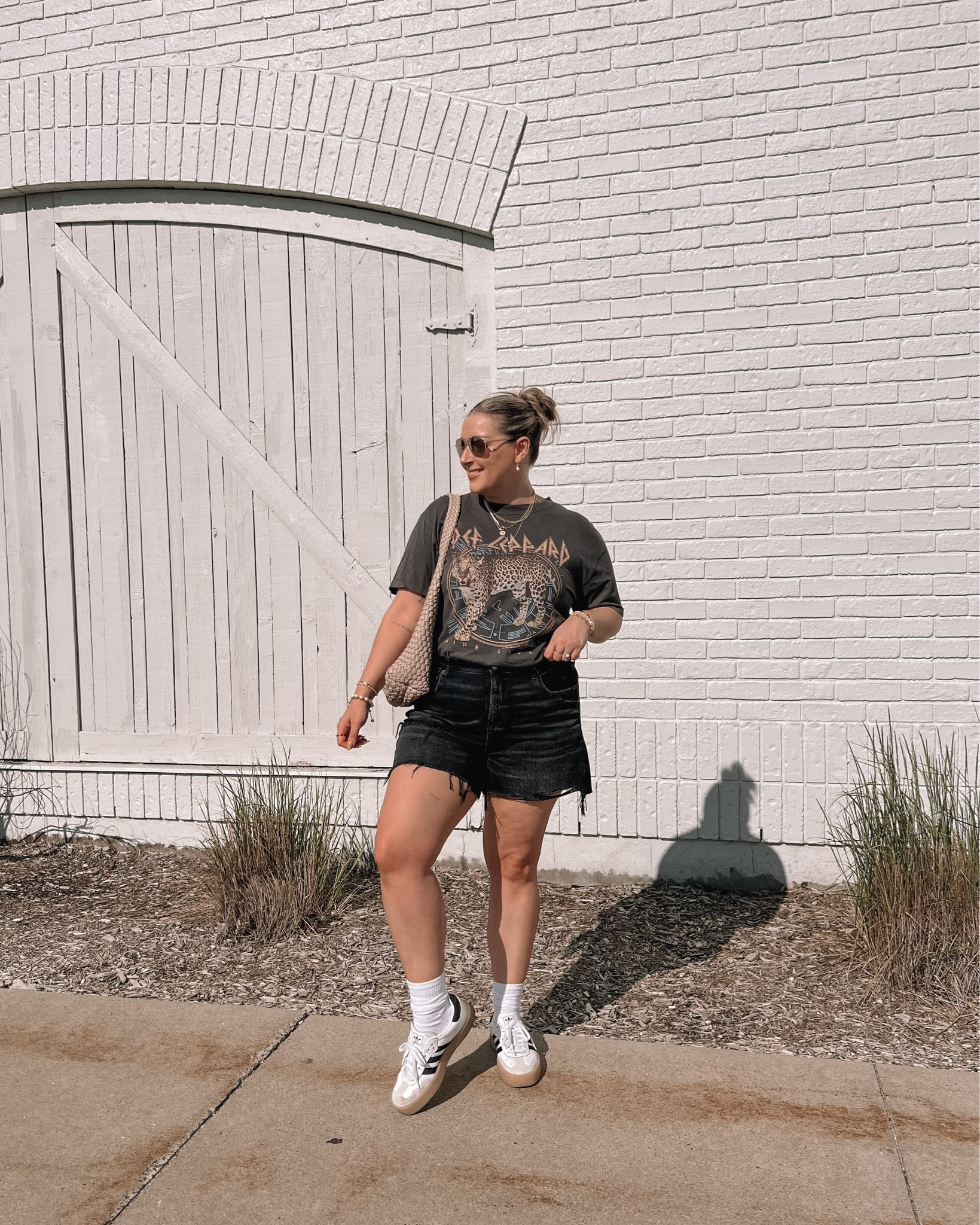 The perfect denim shorts! These are rigid denim in the front and stretchy in the back - so comfy! I sized up to a 16 for a baggy fit

Midsize summer outfits, casual outfit ideas

#LTKsummer #LTKcanada #LTKmidsize