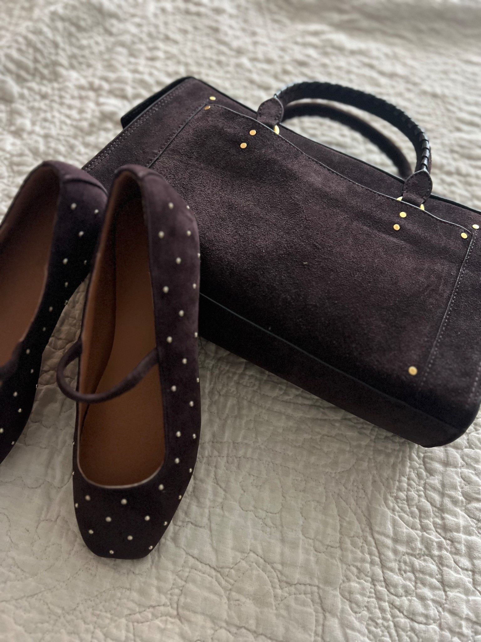 The most fun fall #madewell accessories I would’ve worn for thanksgiving had baby girl not arrived early!! 🦃🤍

So obsessed with the studded and suede details! The perfect pair for fall! 

@madewell #madewell #madewellpartner #ad

#LTKHoliday #LTKCyberWeek #LTKmomlife