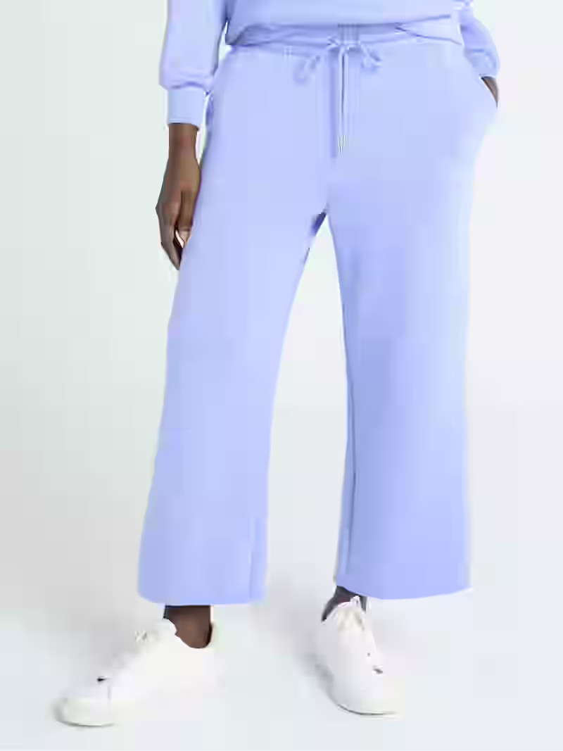 Scoop Women's and Women's Plus Ultimate ScubaKnit Cropped Sweatpants, Sizes XS-4X | Walmart (US)