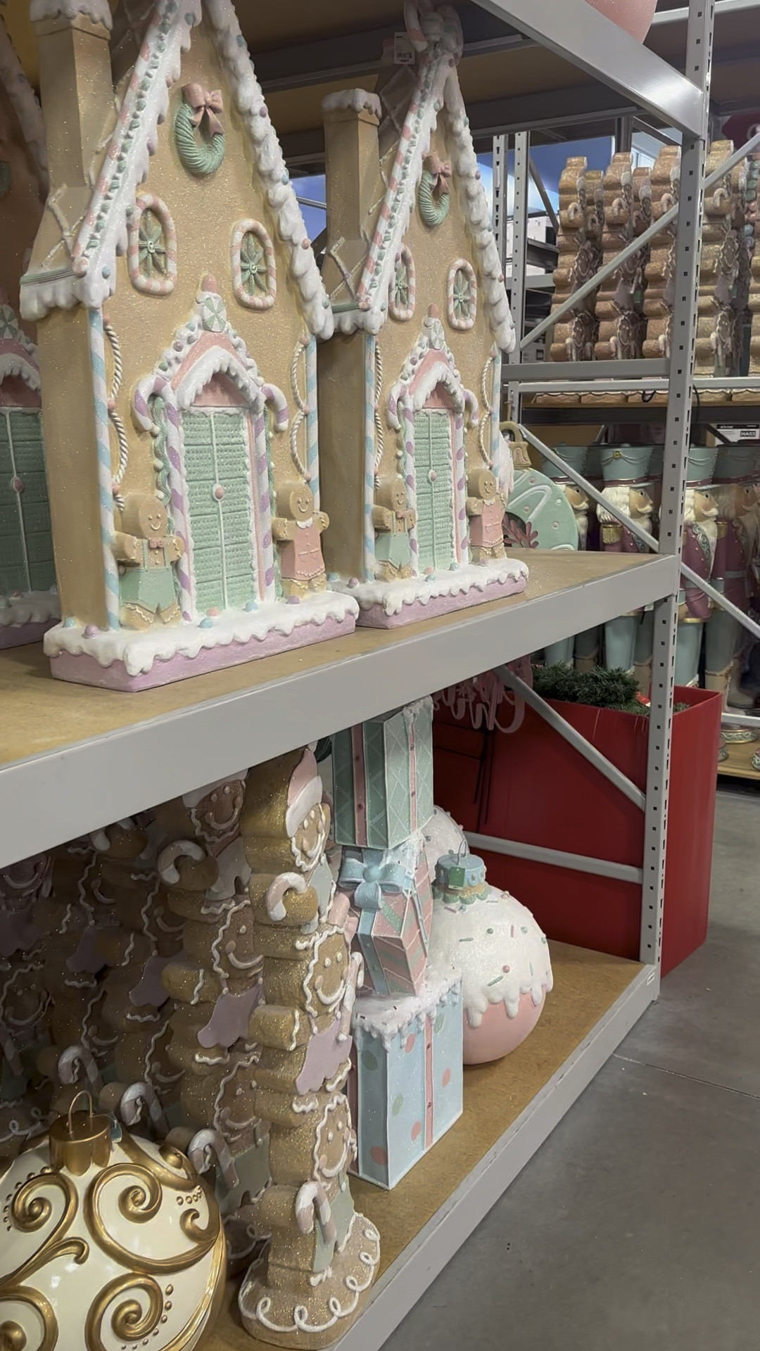 At Home Christmas 🎄🎅🏻💖

#LTKFallSale #LTKSeasonal #LTKFindsUnder50