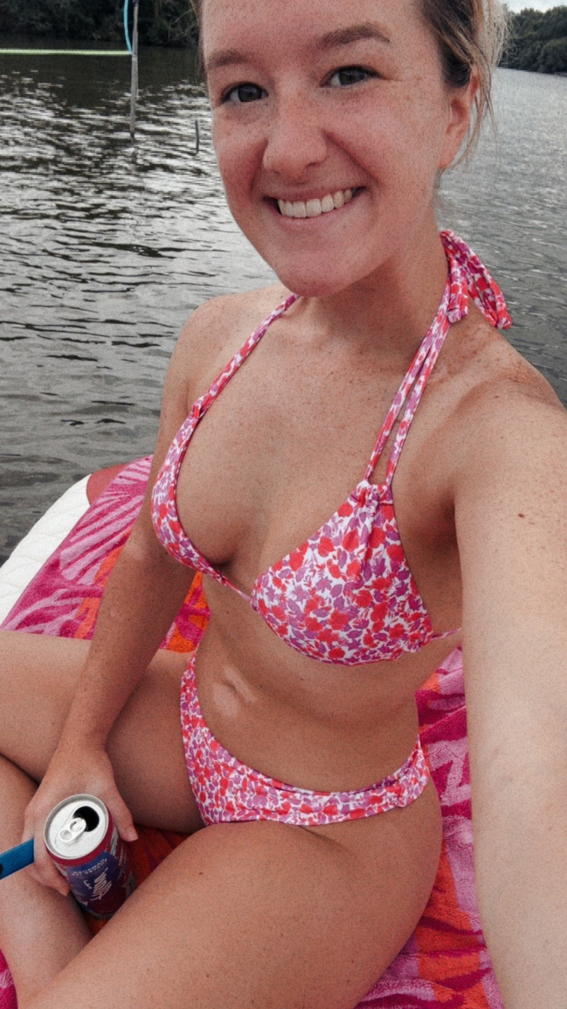 I got so many compliments on this bathing suit!! It is so cute with the double straps on the top and is super comfy! It also comes in orange and blue! 🩷🧡💙

#LTKFindsUnder50 #LTKPetite #LTKSwim