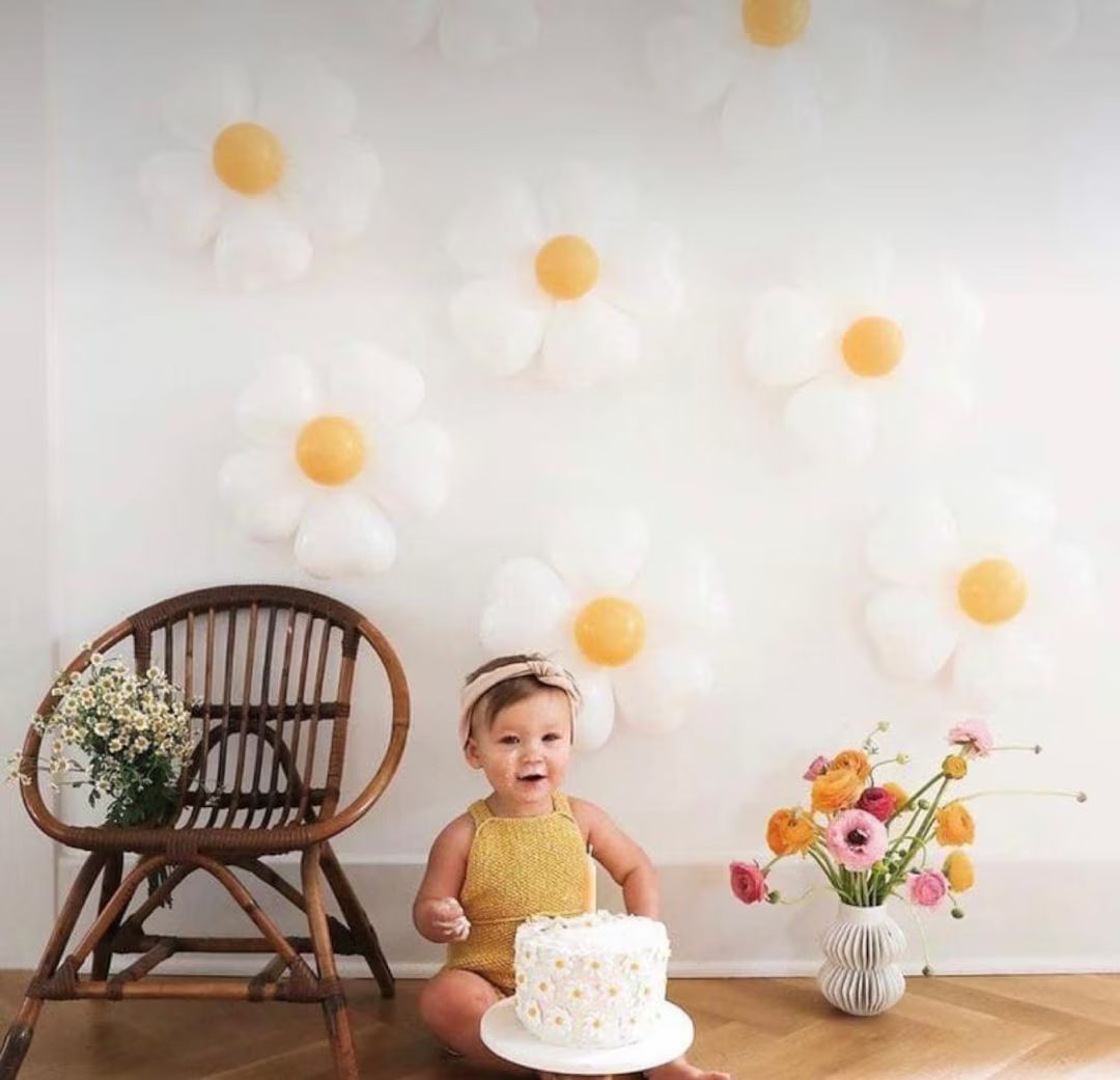 Daisy Balloon Backdrop Wall, Groovy First Birthday Decor, Daisy Flower Balloon Garland, First Bir... | Etsy (US)