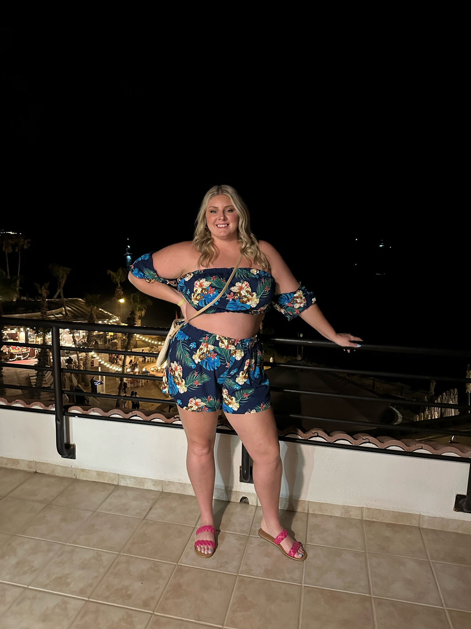 How cute is this set?! It’s so fun and perfect for your next tropical vacation!

Plus size, curvy, plus size outfit, set, vacation, vacation fit 

#LTKstyletip #LTKplussize #LTKmidsize