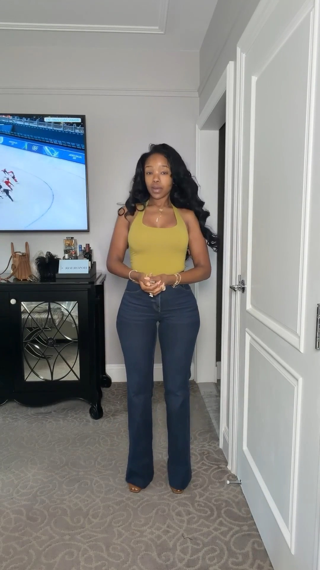 Hi babes ✨ Scroll to shop this elevated everyday denim look 🤎

This outfit is the perfect mix of casual and polished—the fitted tank paired with dark wash flare denim creates such a flattering silhouette while still feeling effortless and easy to wear. These are the kind of staple pieces you’ll keep reaching for season after season, making the cost per wear so worth it.

Perfect for errands, lunch dates, casual office days, shopping trips, or everyday wear.

📏 Measurements: 5’4”, 140 lbs, 34D bust, 27” waist, 40” hips  
Wearing a size Small

#LTKgrwm #LTKootd #LTKPetite