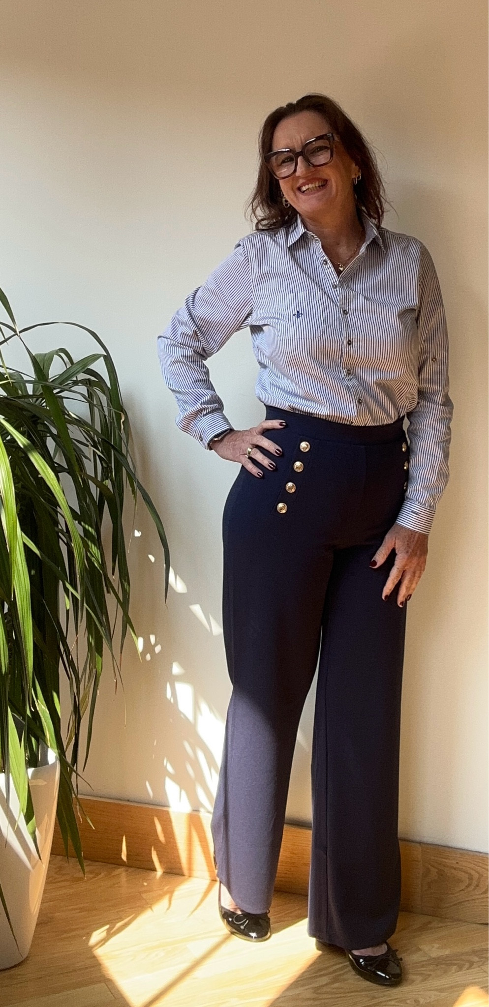 Roupa de trabalho precisa ser confortável e ter um bom caimento. É a sua imagem profissional. 

#LTKmidsize #LTKlookdetrabalho #LTKestilo50+