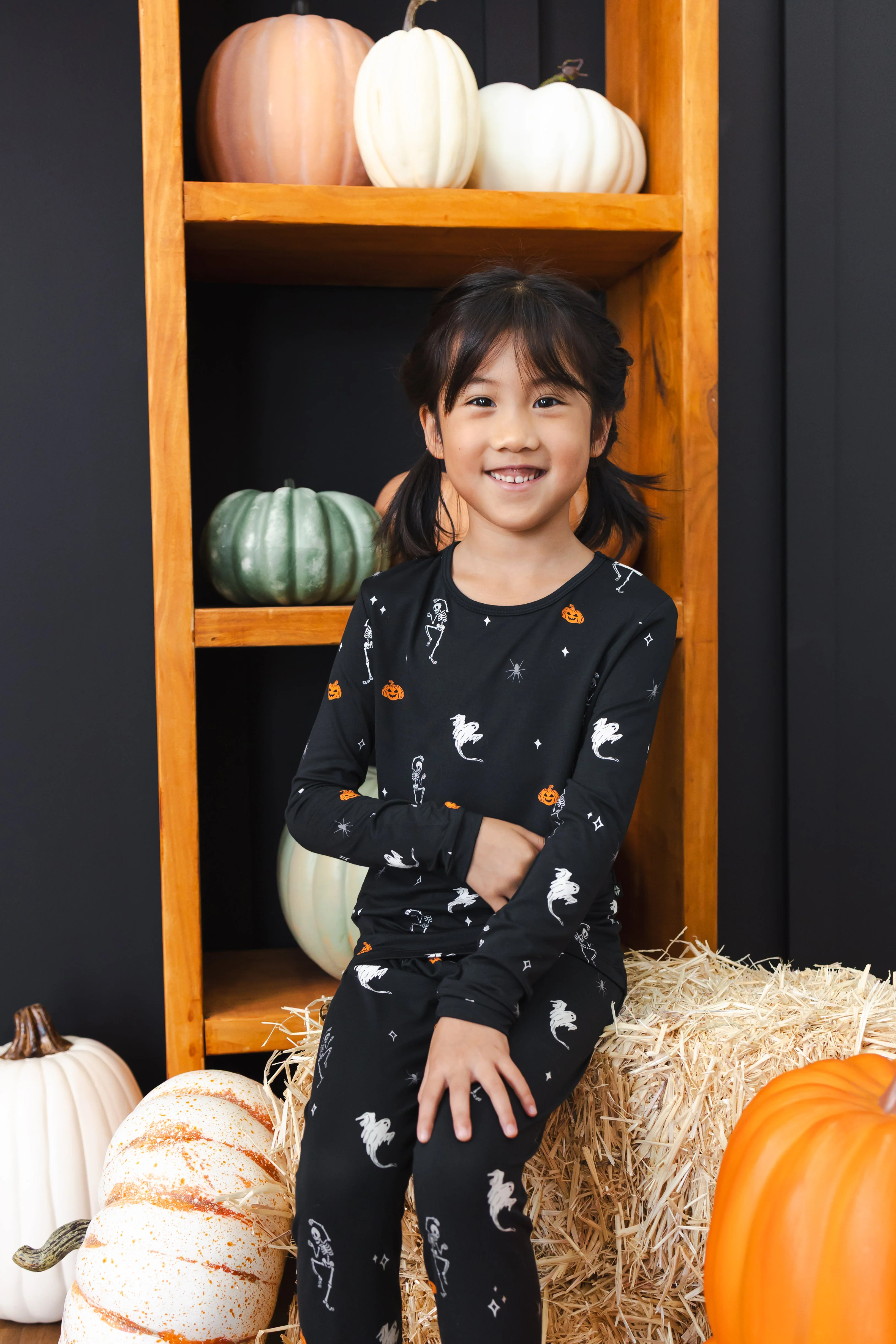 Long Sleeve Pajamas in Halloween Friends | Kyte Baby