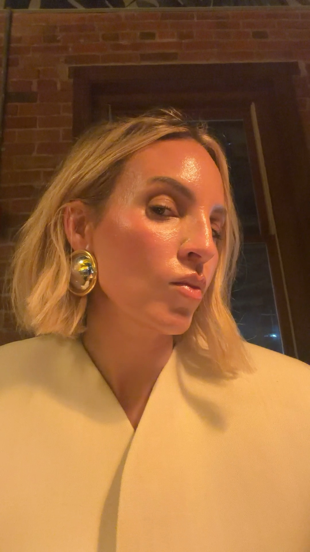 That’s not nice 😑 wearing a size 6 in the blazer ￼

#LTKstorytime #LTKdayinmylife #LTKootd