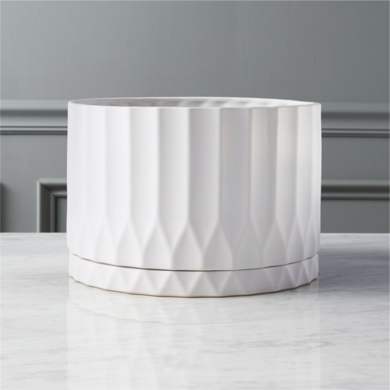 drum white planter | CB2