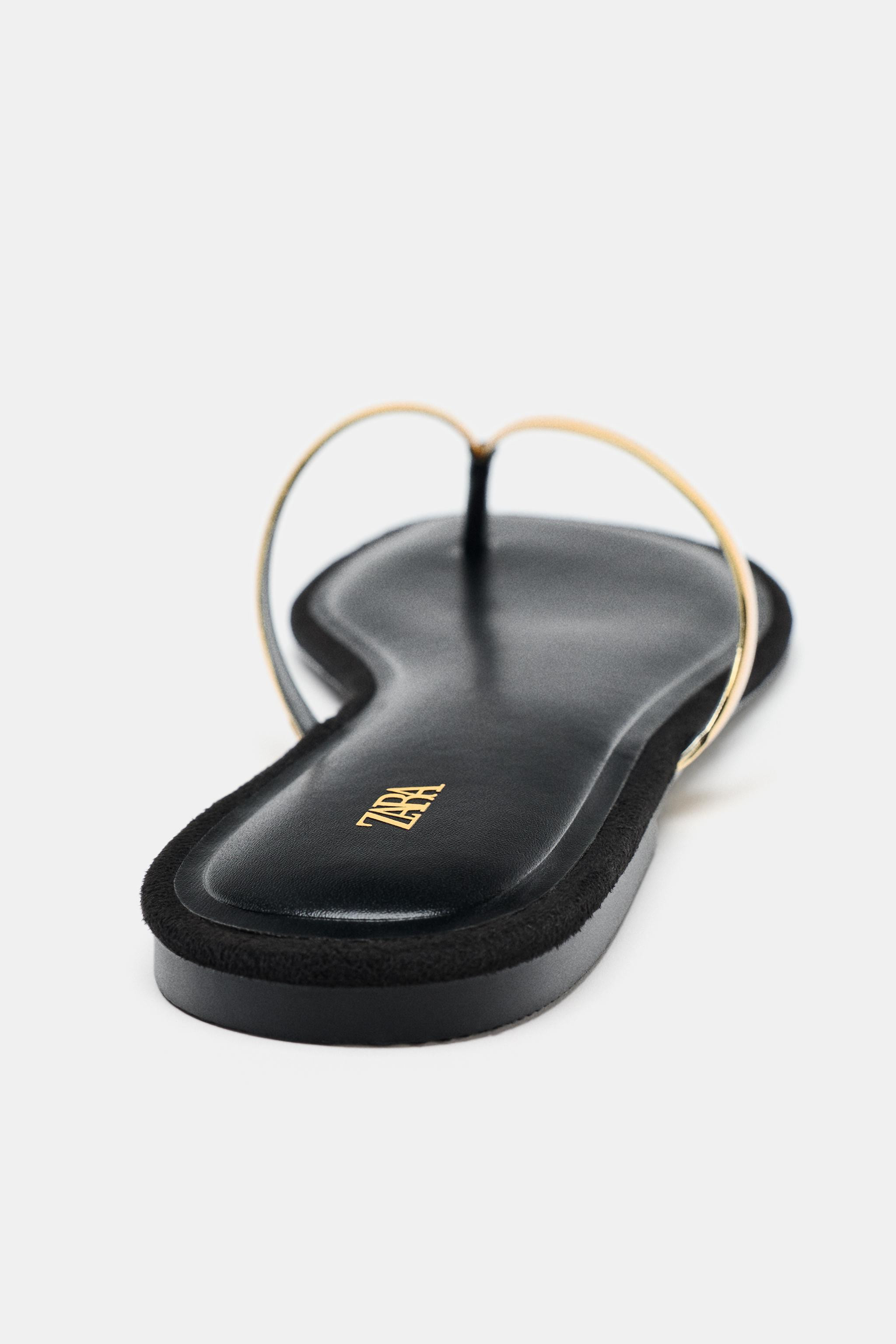 METALLIC DETAIL SLIDE SANDALS | Zara US