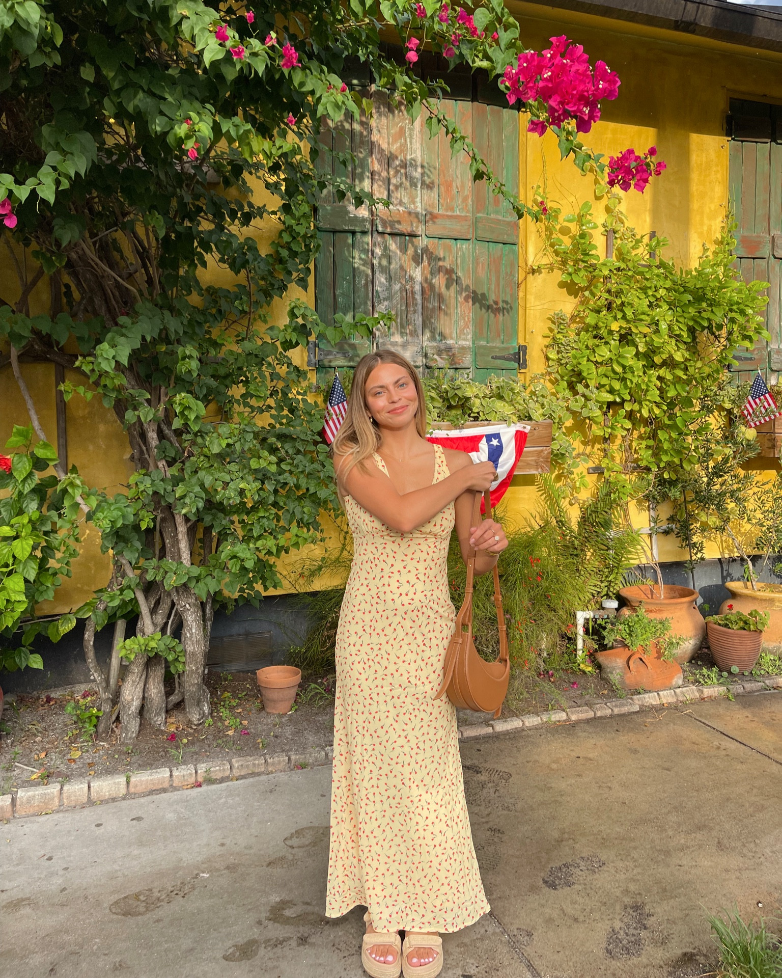 Loveee this dress for summer 💛 wearing size 2!

#LTKSummerSales #LTKSeasonal #LTKxNSale