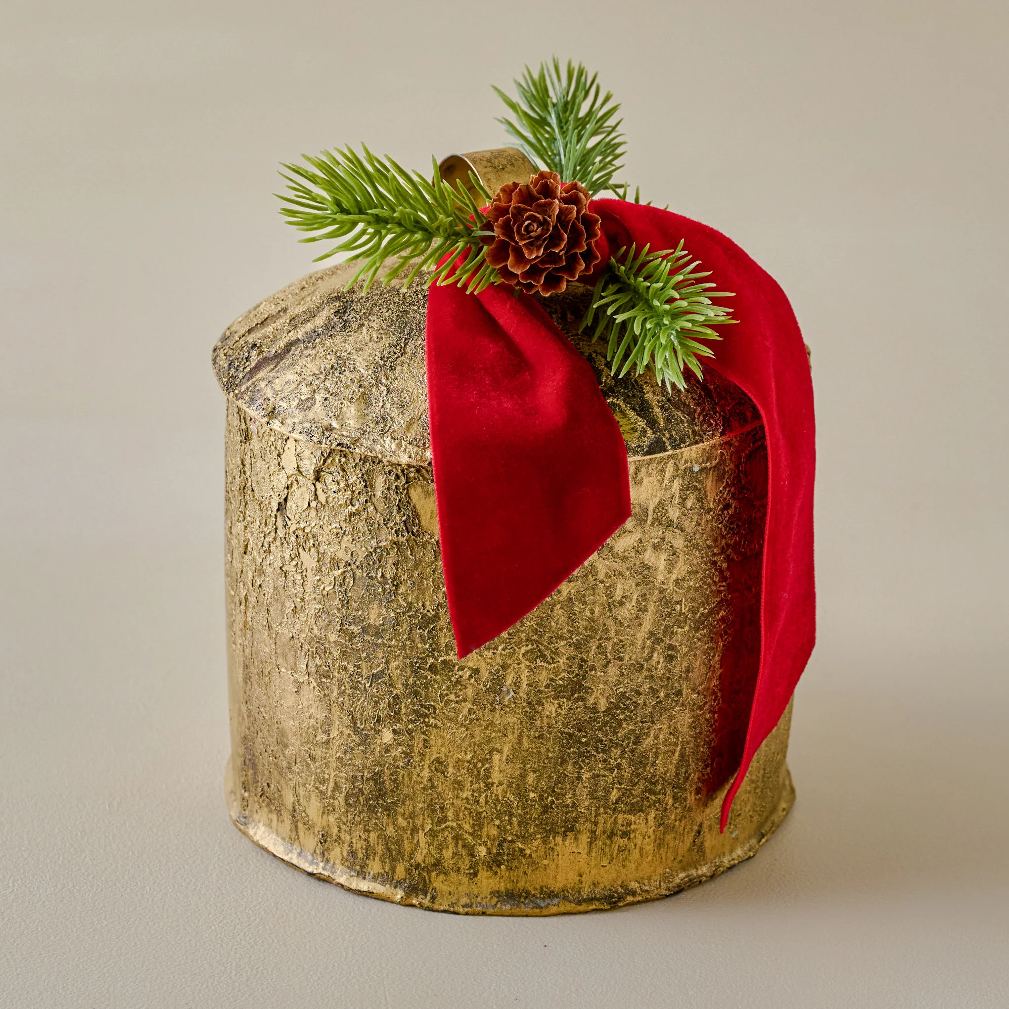 Aged Brass Yuletide Spice Bell Candle | Magnolia