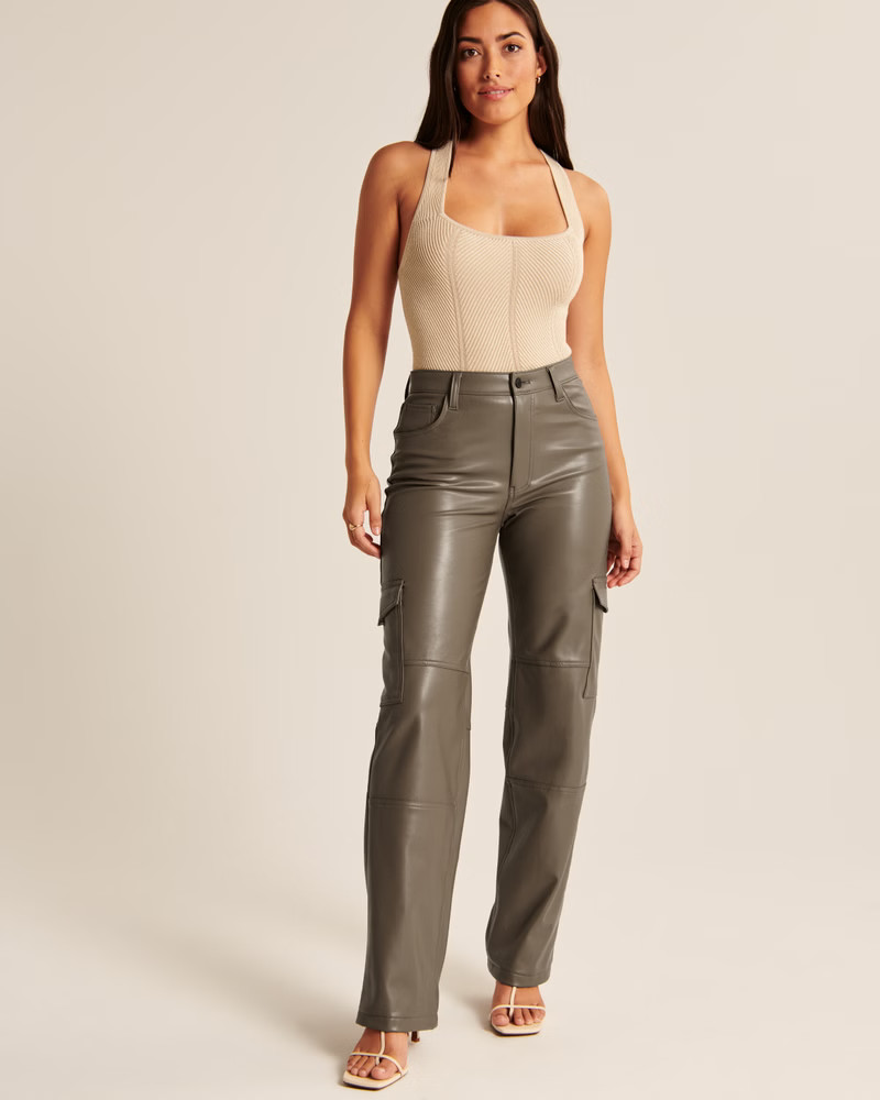 Curve Love Vegan Leather Cargo 90s Relaxed Pant | Abercrombie & Fitch (US)