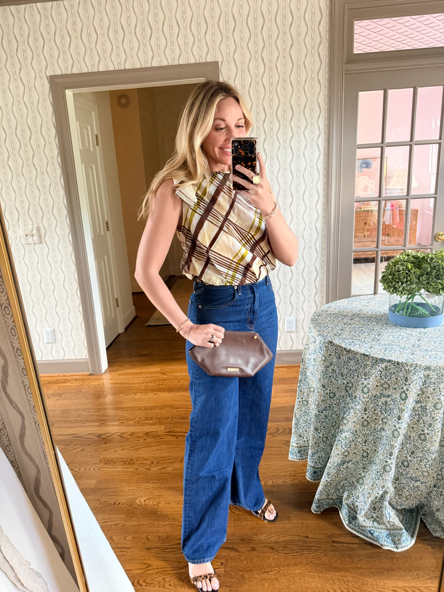 Mixing highs and lows for this perfect Date Night outfit! Wearing an XS in the top! 

#AmazonFashion #AmazonFinds #TheSouthernSource 

 #LTKdayinmylife #LTKgrwm #LTKootd