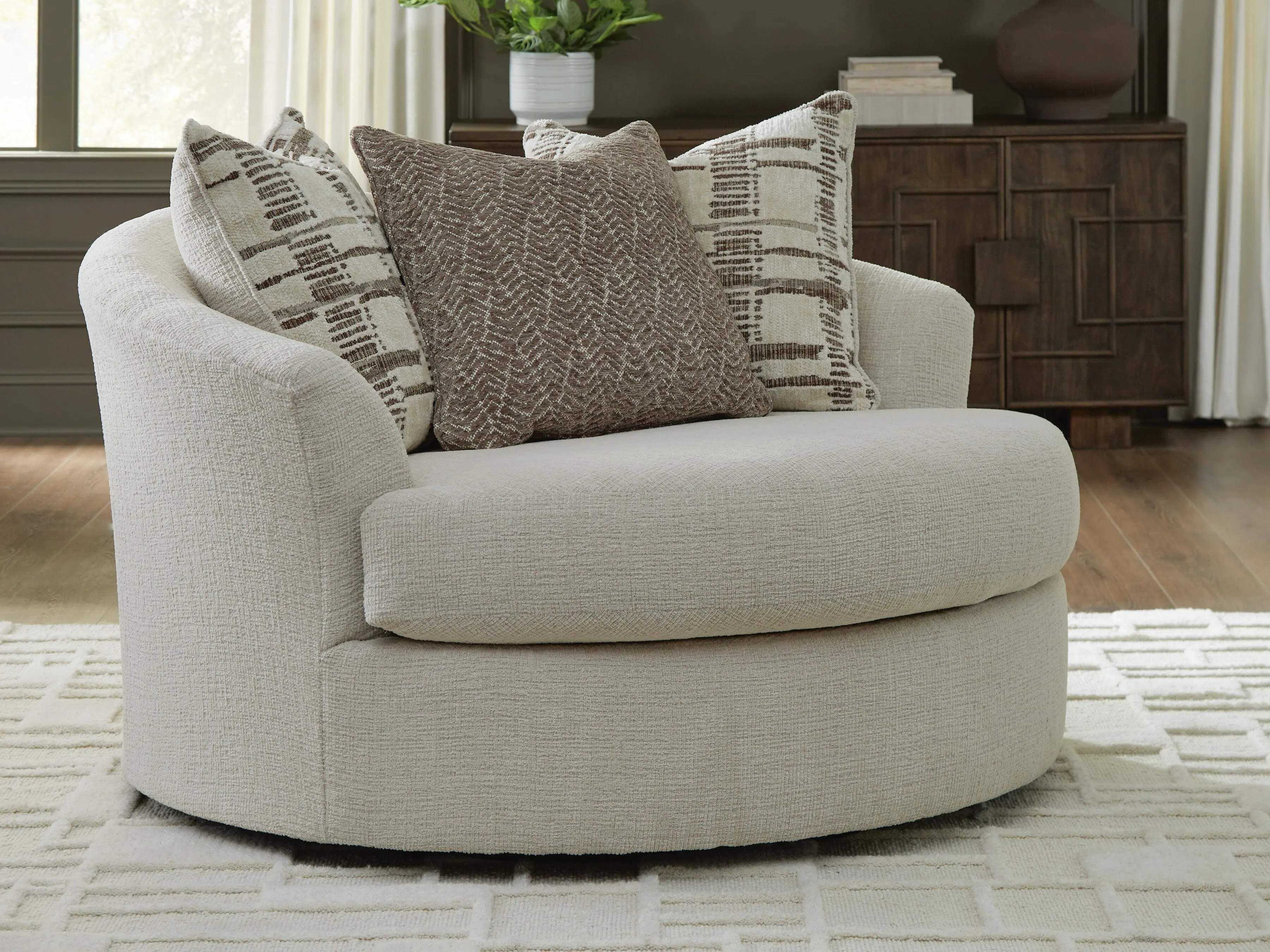 Barrelton Oversized Swivel Accent Chair, Barley | Ashley