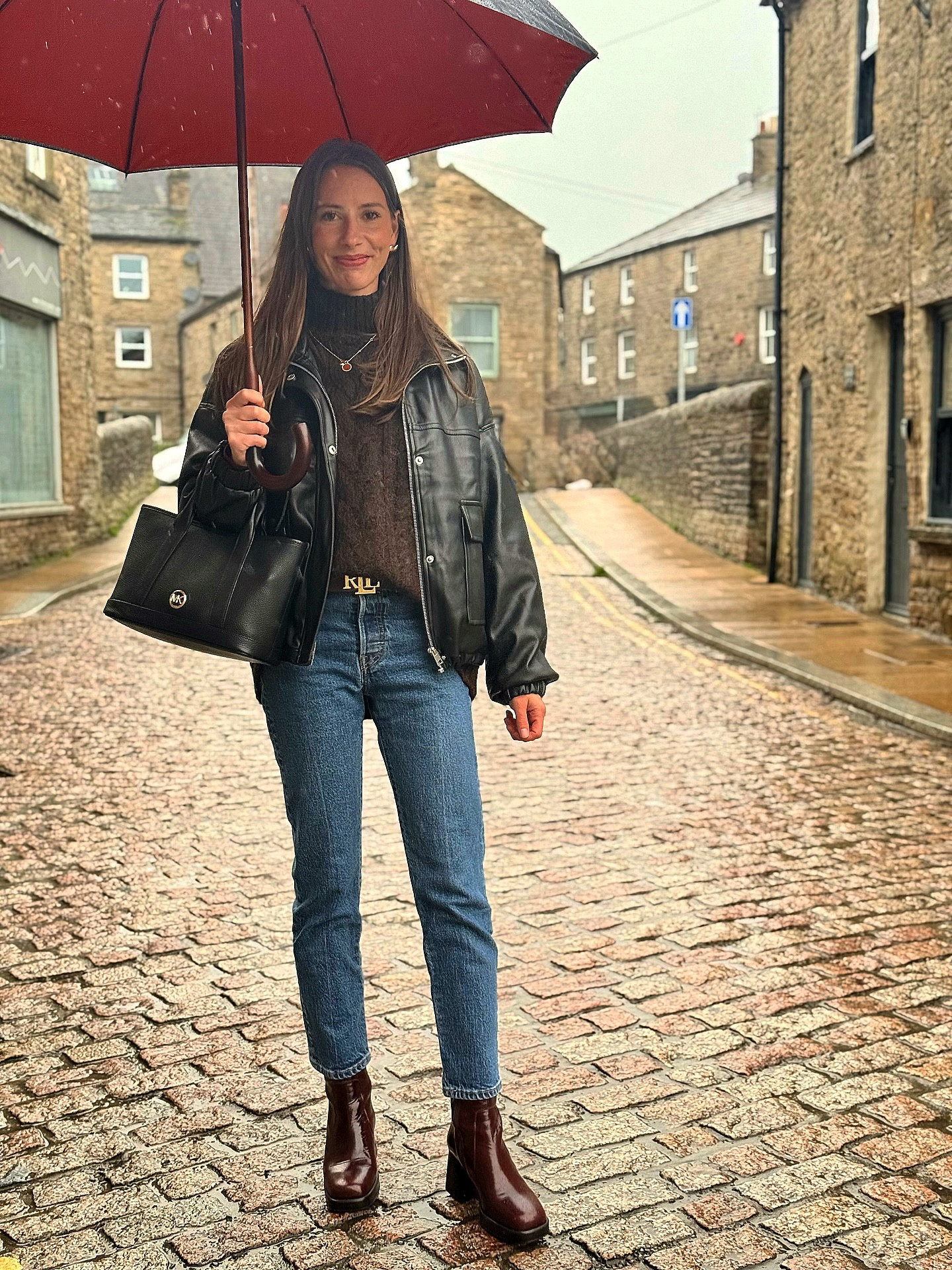 Ad Hawkes village, here i come! 😍 Wrapped up in my woolly jumper, faux leather jacket, and comfy boots from @laredoute_uk. Sunday roast, I’m ready for you! 👢 

Links will be on my LTK 🔗

#lovelaredoute