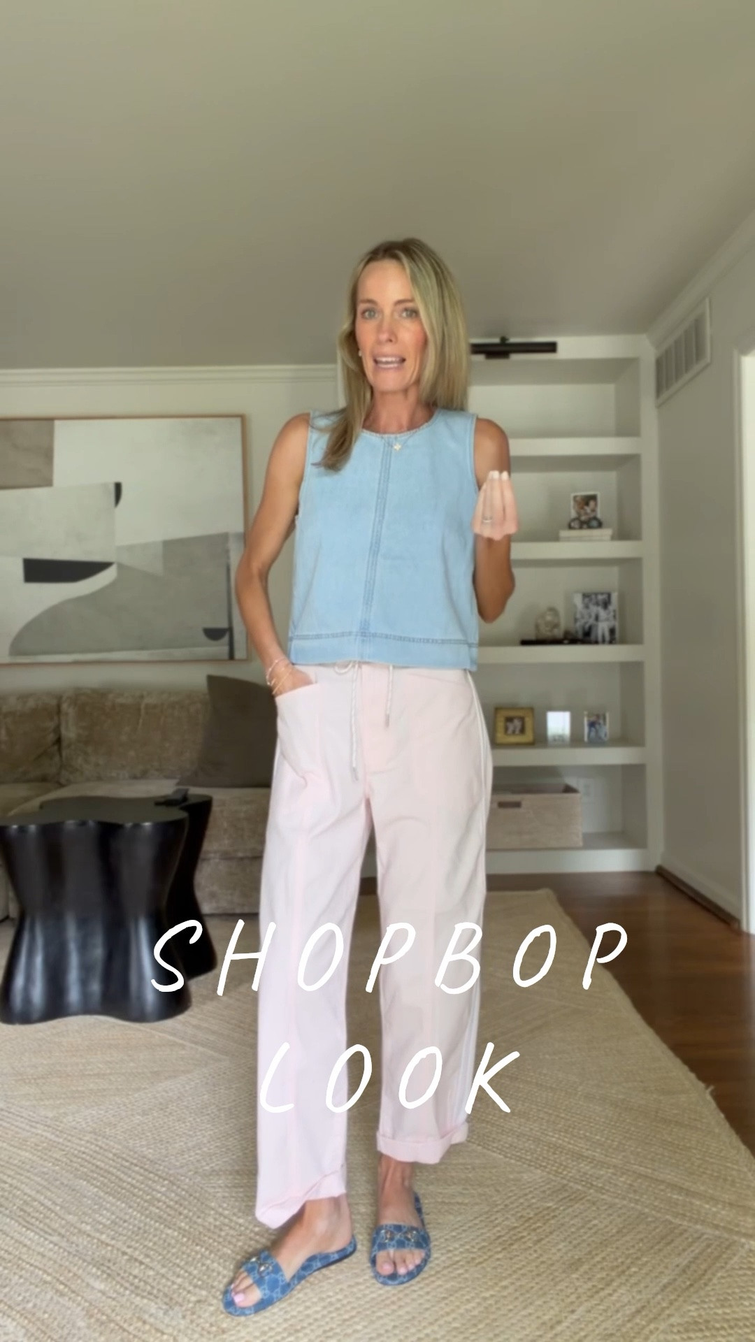Size 26 pants & size small top!